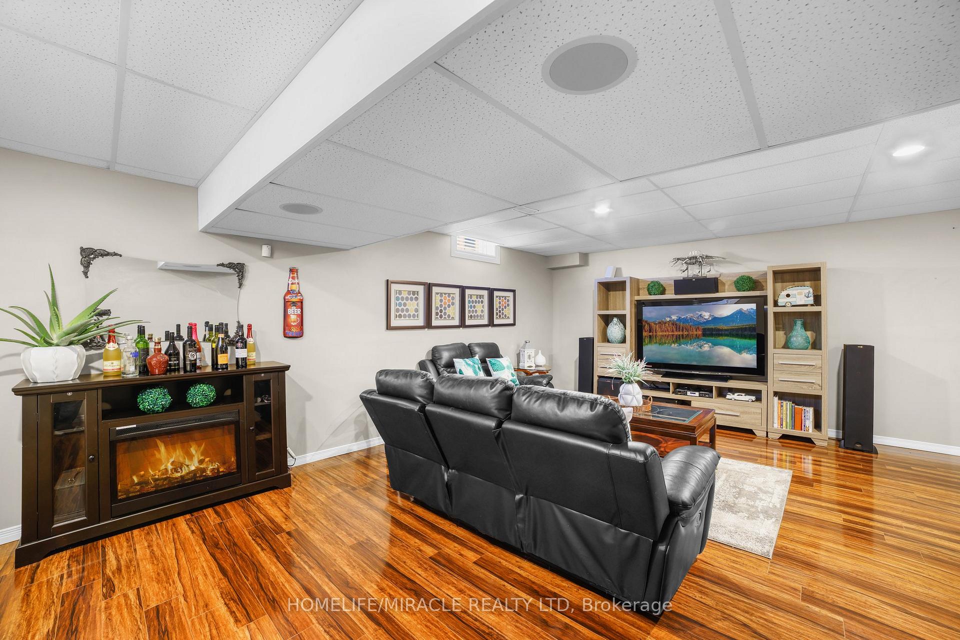 Photo 32 of 139 Langlaw Drive, Cambridge — HOMEH