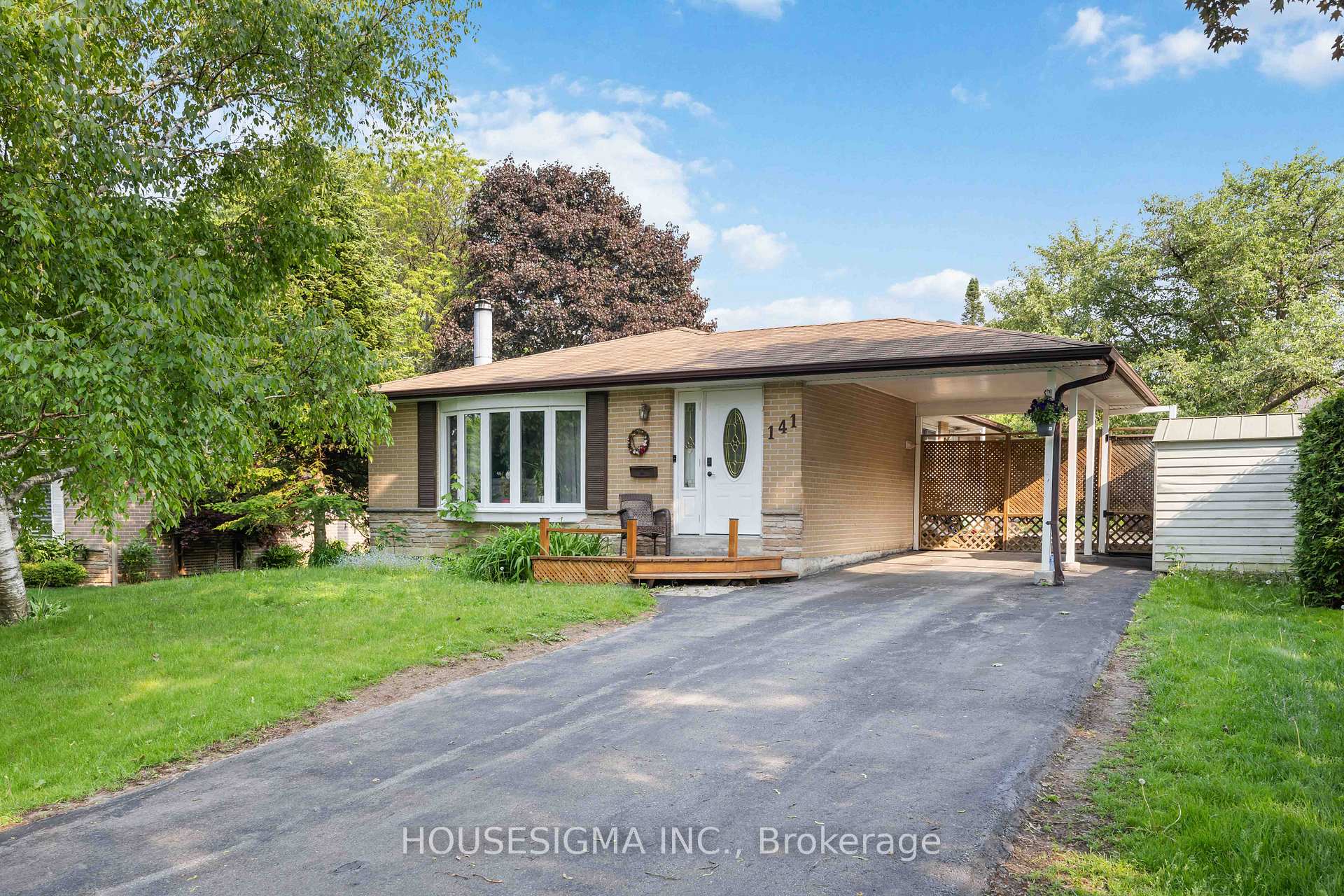 Photo 4 of 141 Orchard Heights Boulevard, Aurora, Aurora Heights — HOMEH
