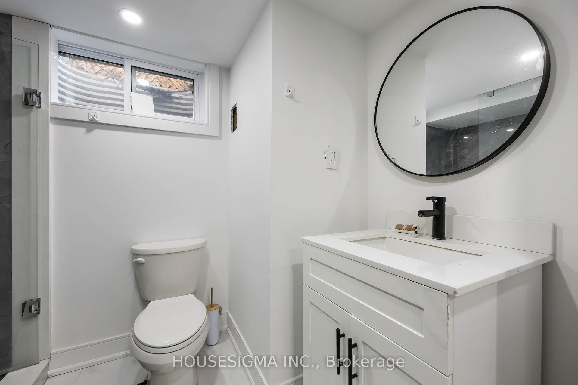 Photo 16 of 141 Orchard Heights Boulevard, Aurora, Aurora Heights — HOMEH