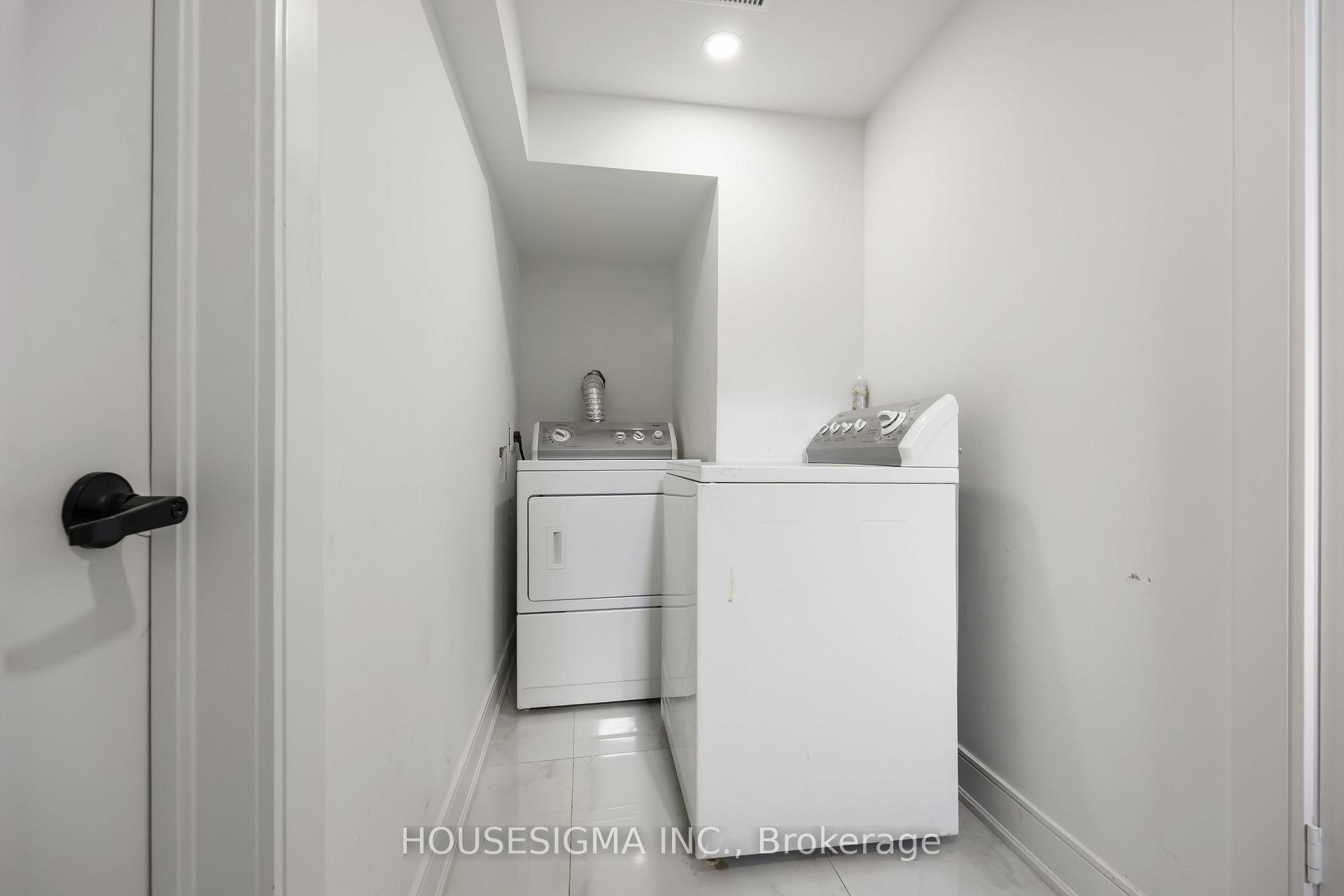 Photo 20 of 141 Orchard Heights Boulevard, Aurora, Aurora Heights — HOMEH