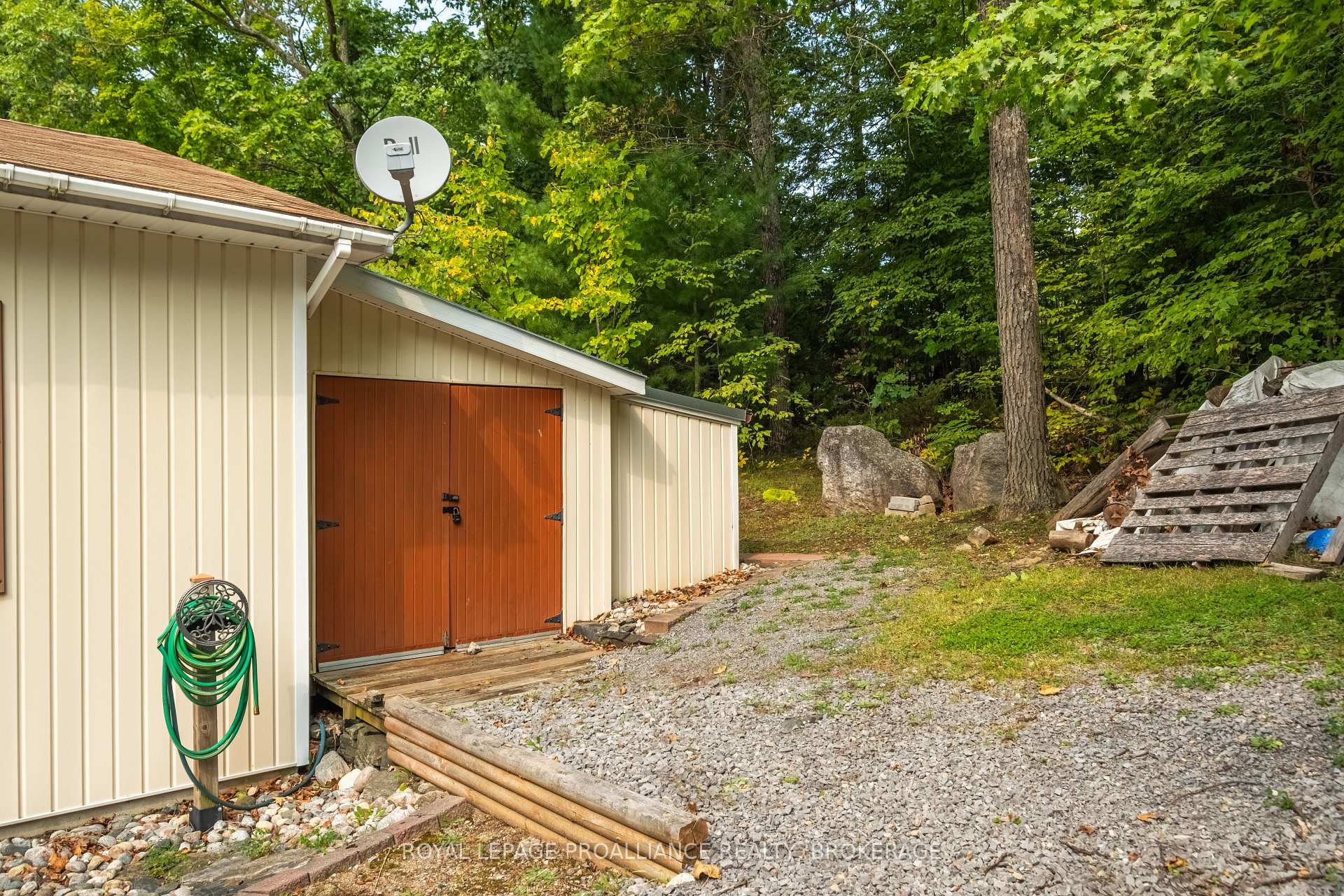 Photo 5 of 1238 Big Gull Lane, Frontenac, Frontenac Centre — HOMEH