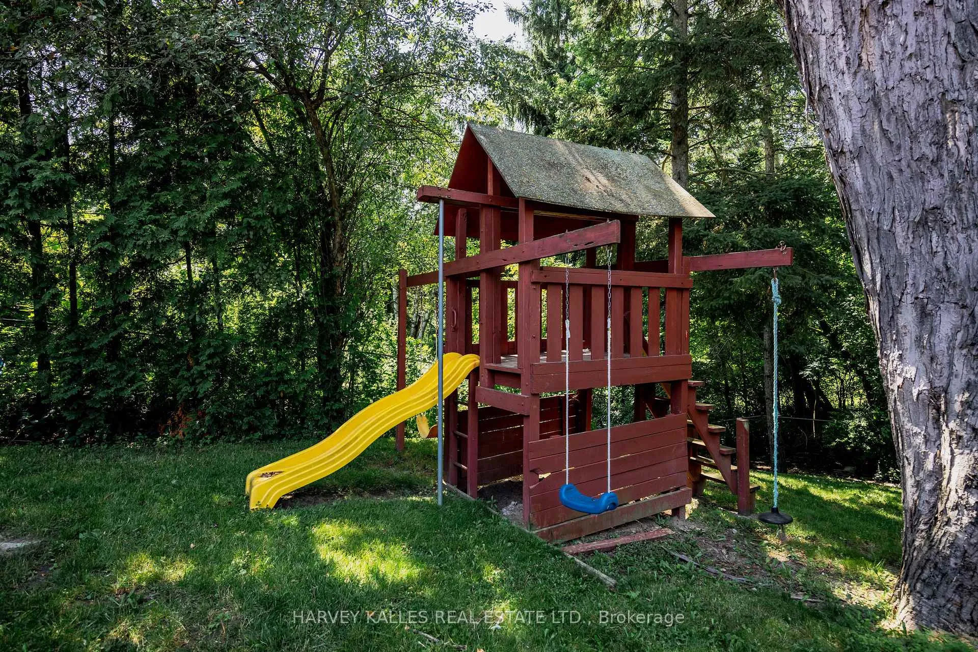 Photo 47 of 42 Fifeshire Road, North York, St. Andrew-Windfields — HOMEH