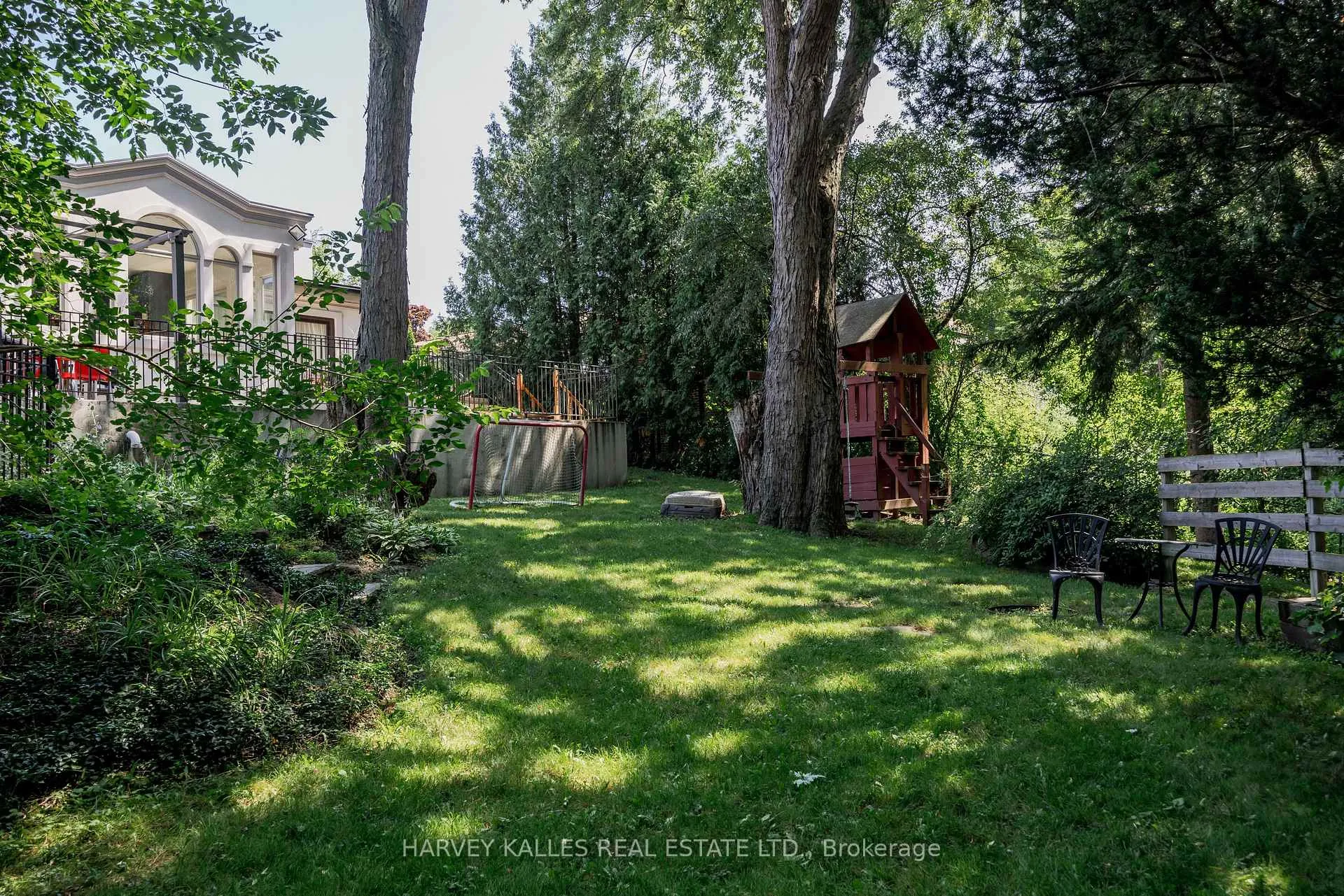 Photo 49 of 42 Fifeshire Road, North York, St. Andrew-Windfields — HOMEH