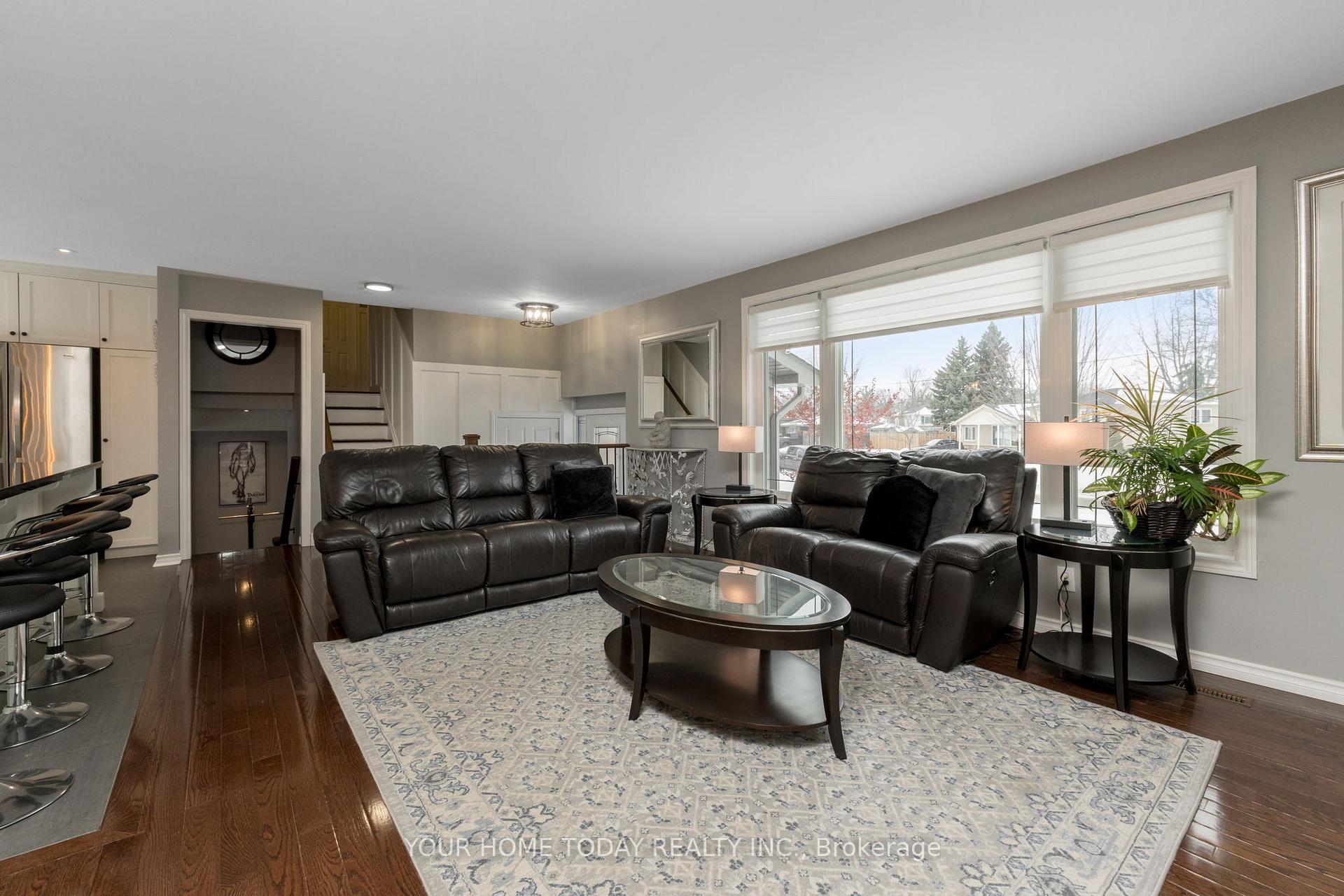 Photo 6 of 68 Marilyn Crescent, Halton Hills, Georgetown — HOMEH