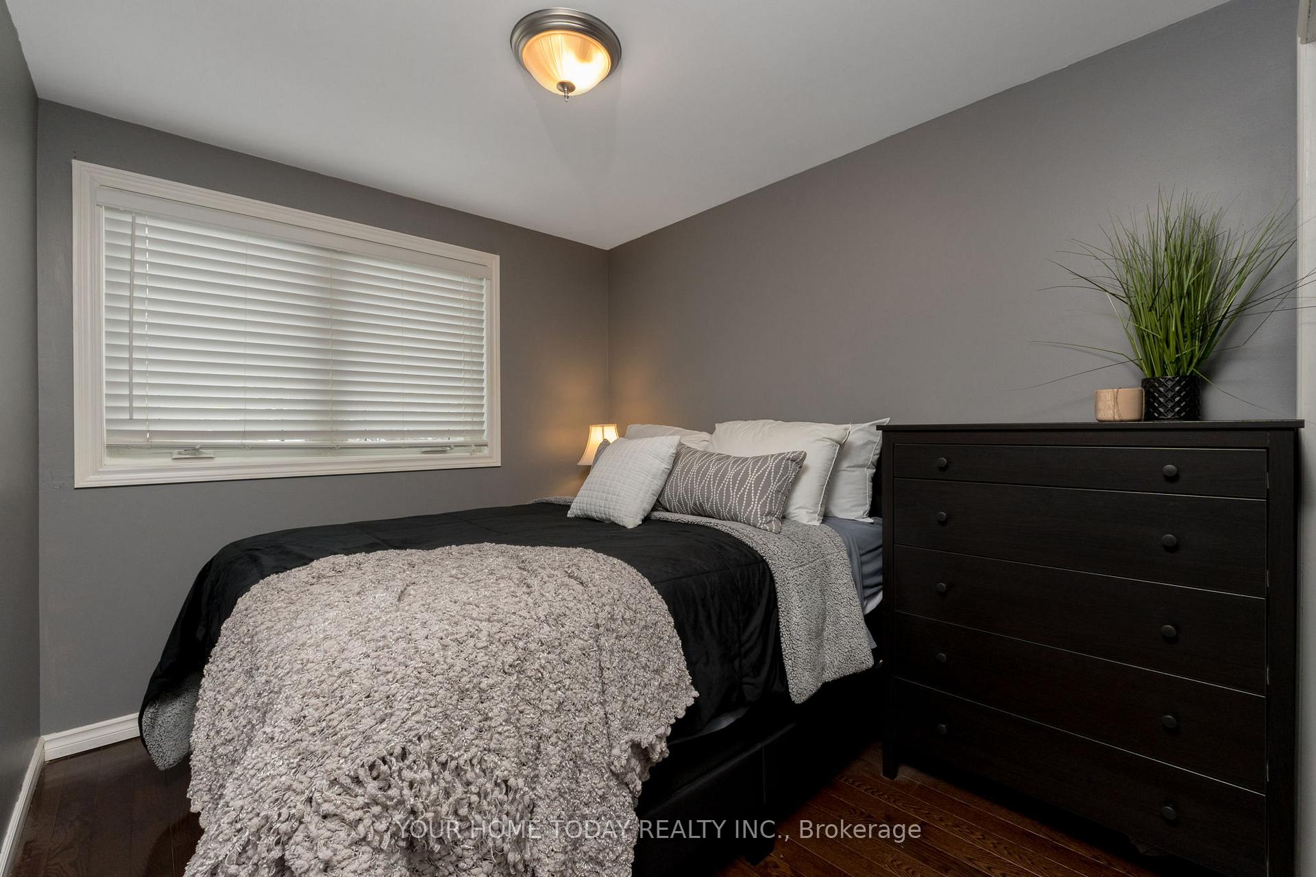Photo 18 of 68 Marilyn Crescent, Halton Hills, Georgetown — HOMEH