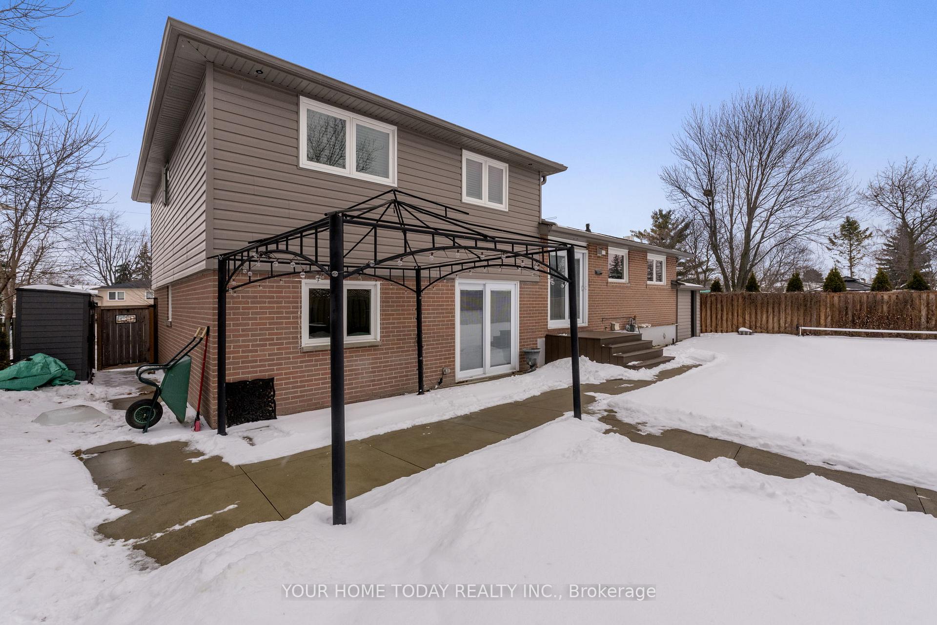 Photo 32 of 68 Marilyn Crescent, Halton Hills, Georgetown — HOMEH