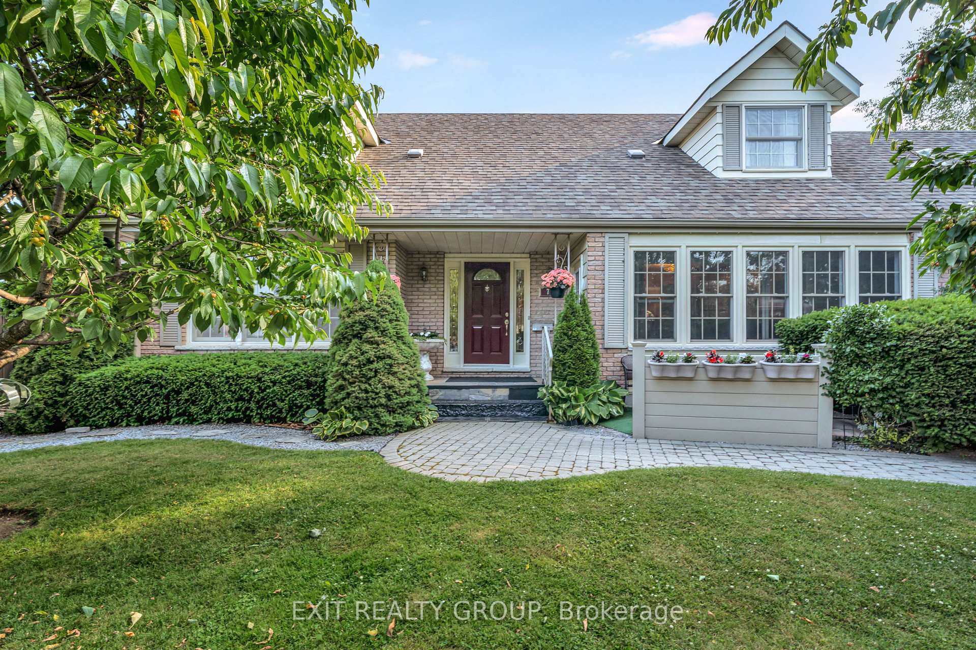 Photo 1 of 77 Edgehill Road, Belleville, Thurlow Ward — HOMEH