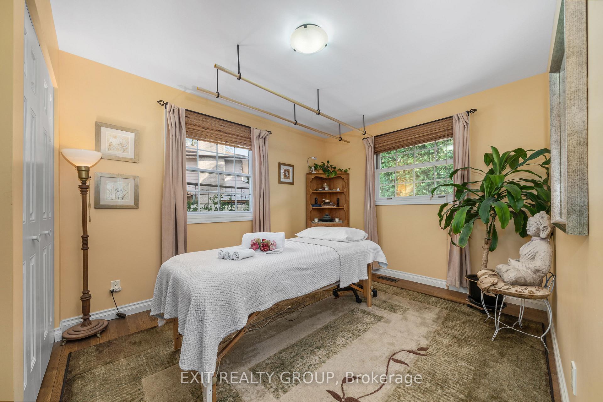 Photo 10 of 77 Edgehill Road, Belleville, Thurlow Ward — HOMEH
