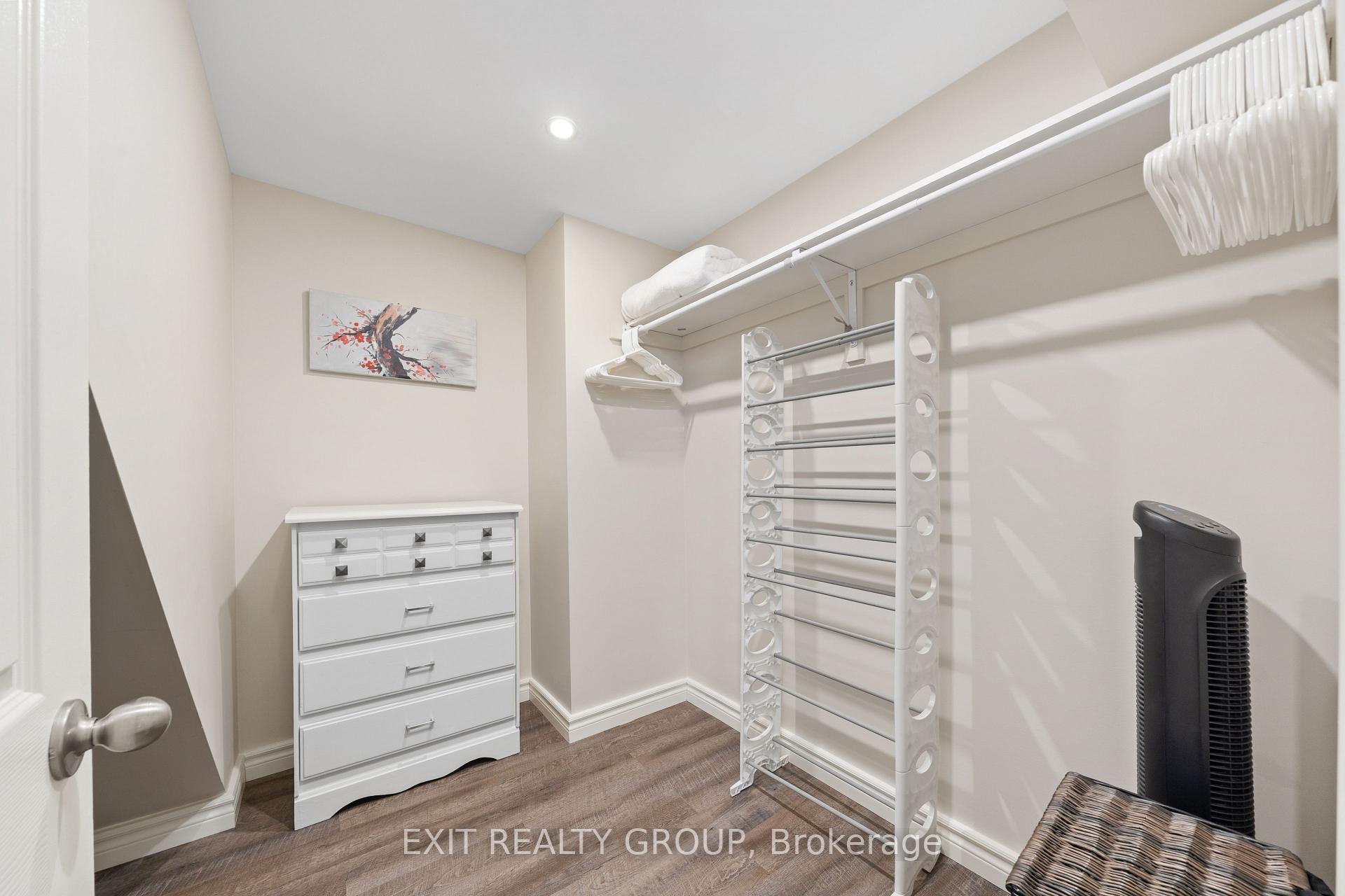 Photo 37 of 77 Edgehill Road, Belleville, Thurlow Ward — HOMEH