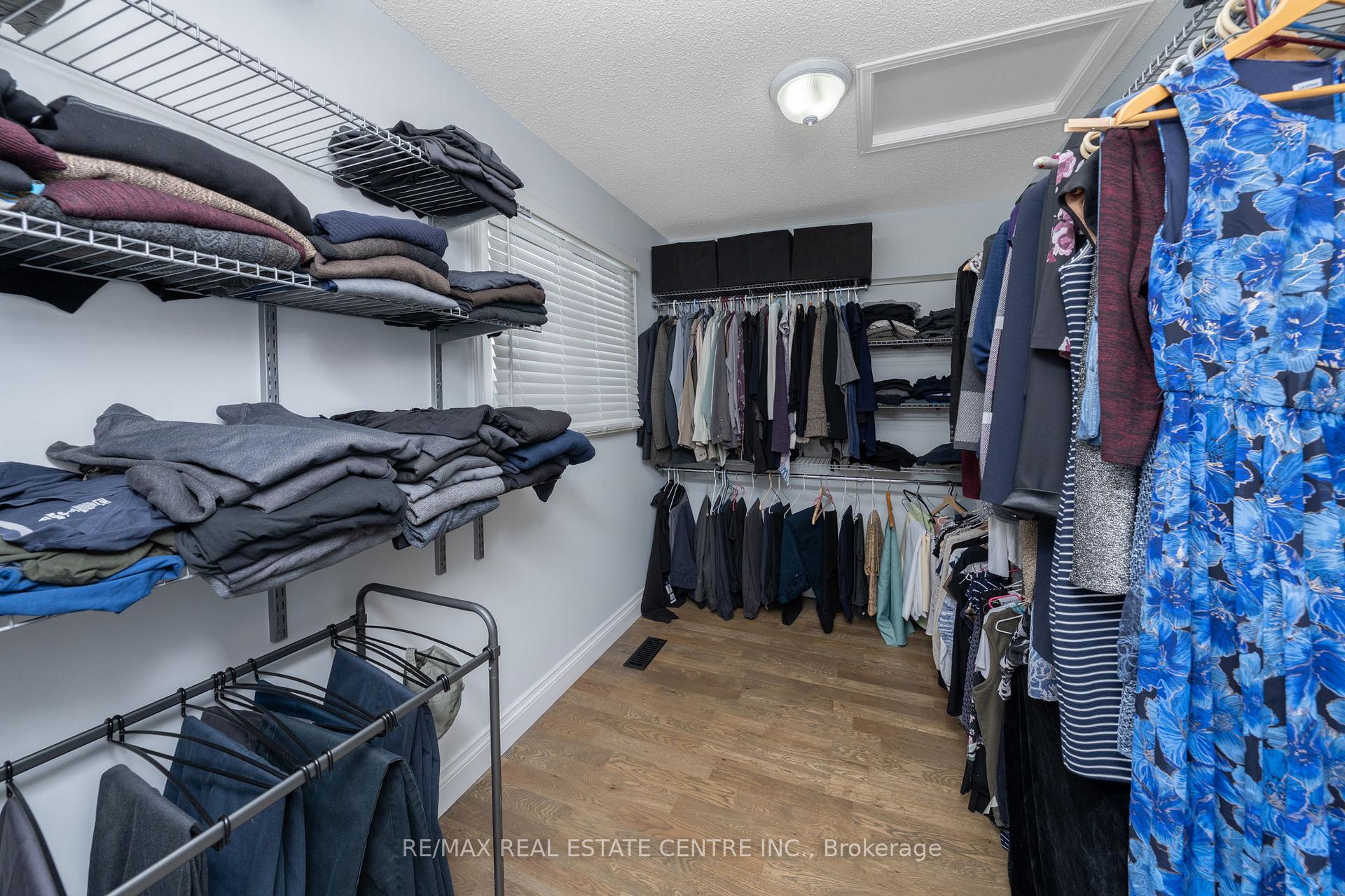 Photo 27 of 40 Calvert Drive, Halton Hills, Georgetown — HOMEH