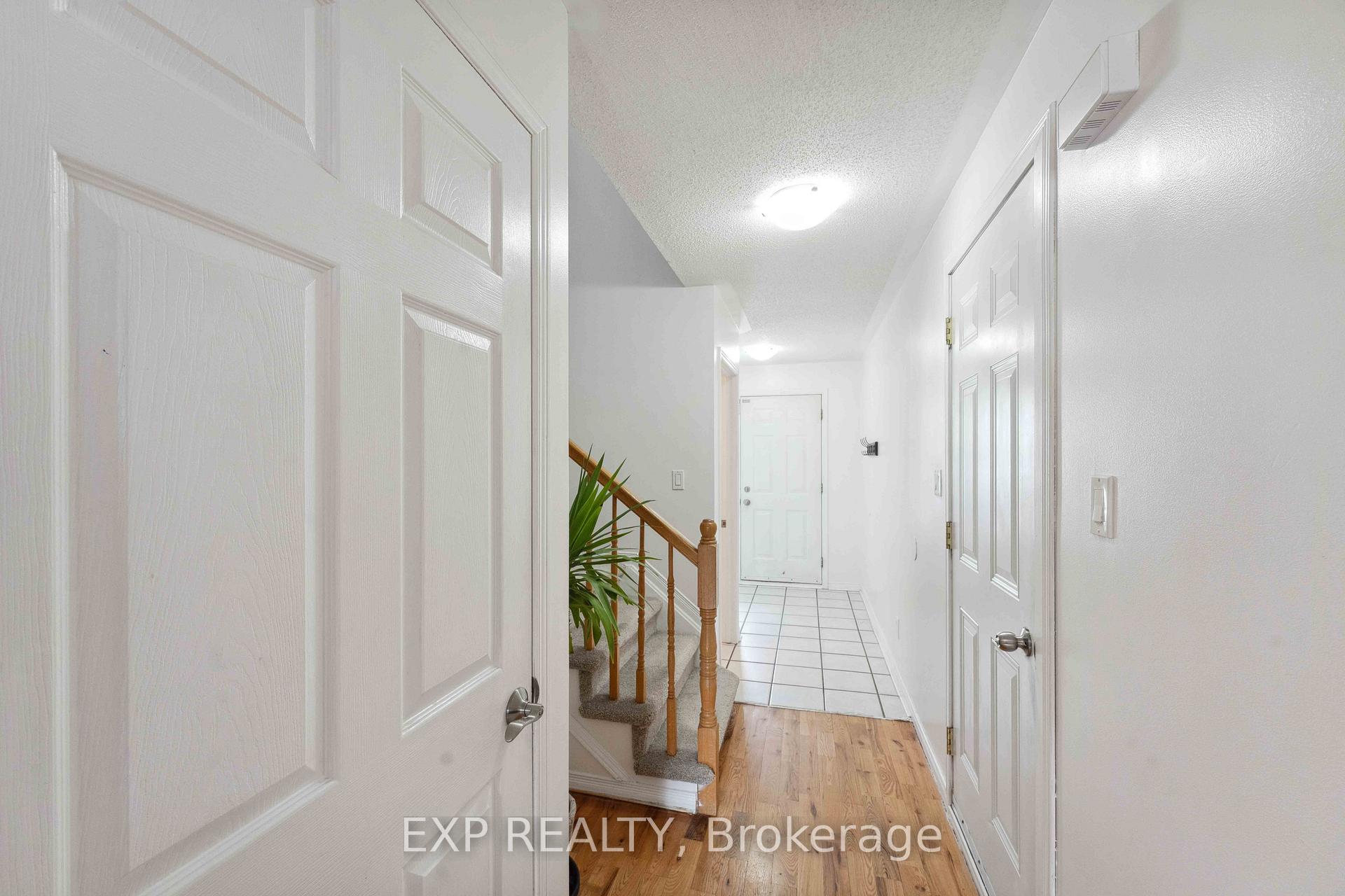 Photo 4 of 2595 Crosscut Terrace, Ottawa, Emerald Woods/Sawmill Creek — HOMEH