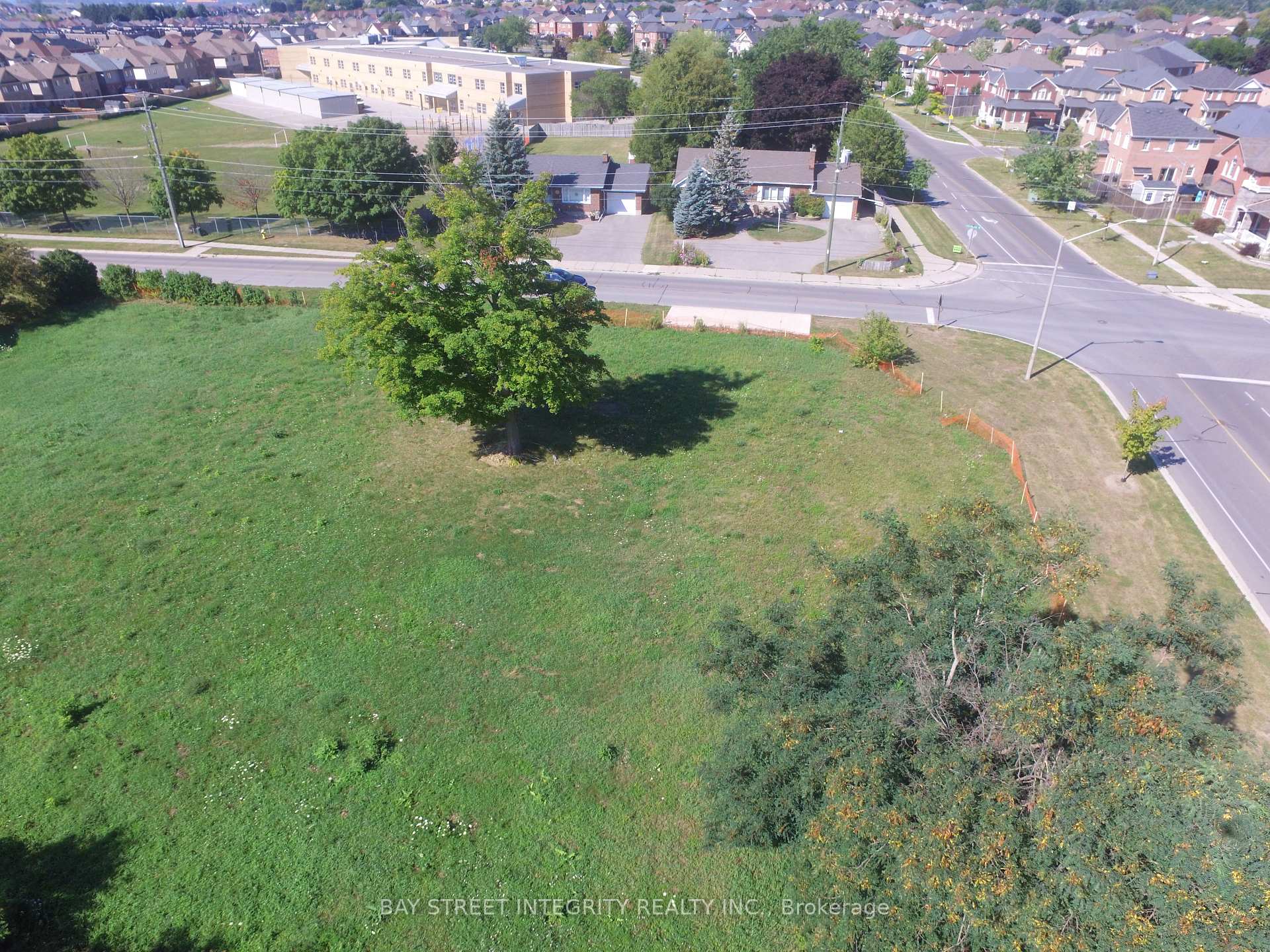 Photo 4 of 2153 Prestonvale Road, Clarington, Courtice — HOMEH
