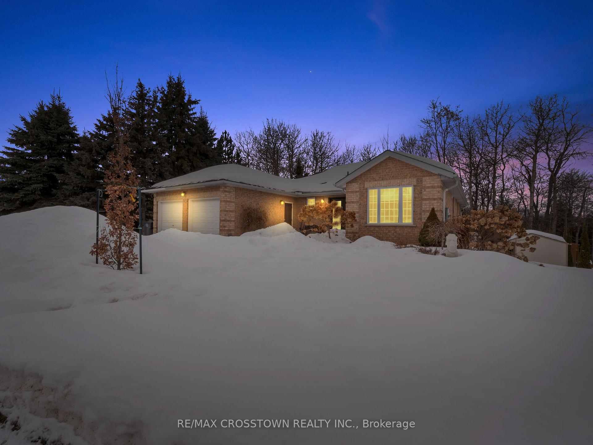Photo 1 of 20 Valewood Drive, Caledon, Caledon East — HOMEH