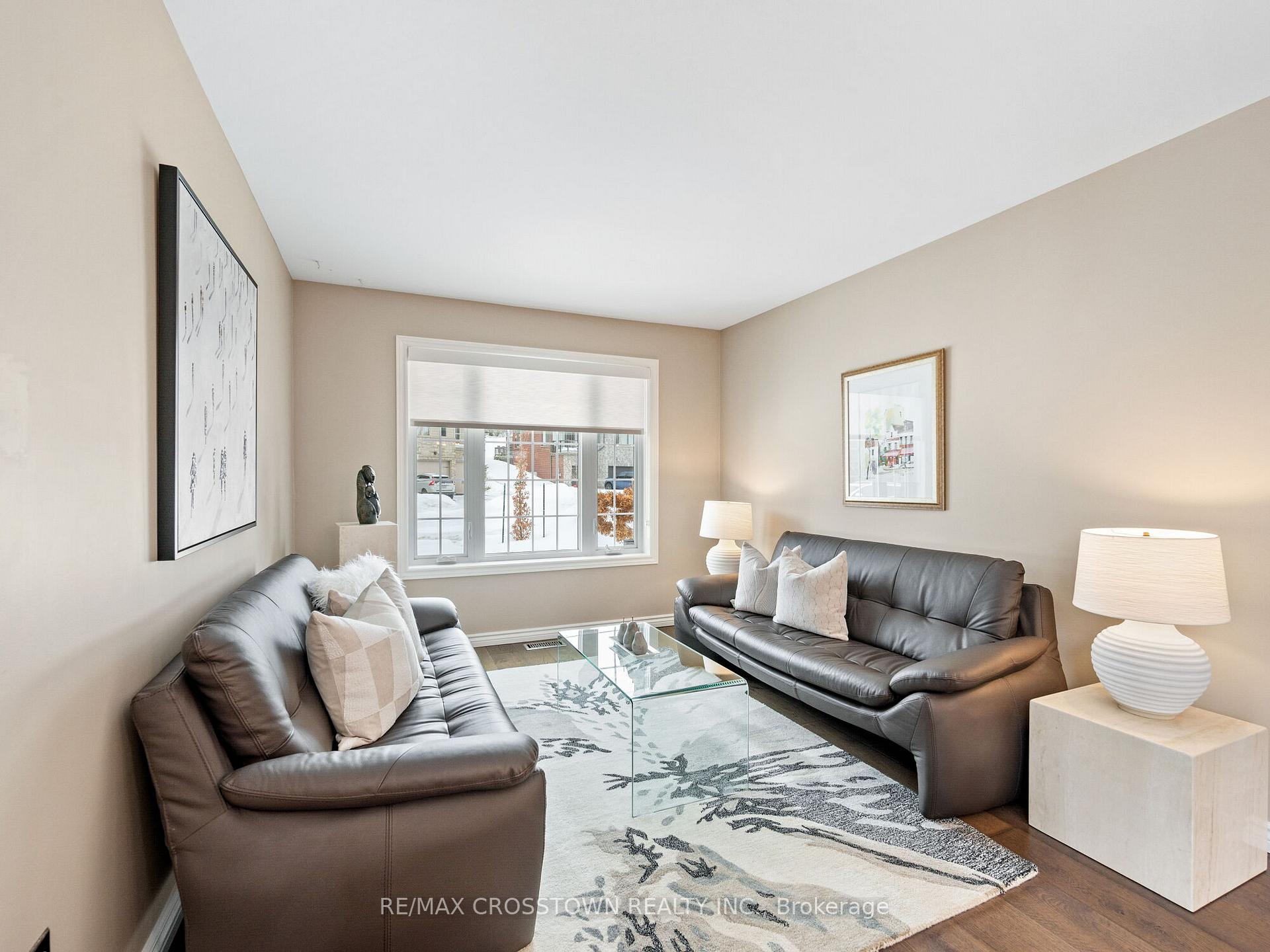Photo 5 of 20 Valewood Drive, Caledon, Caledon East — HOMEH