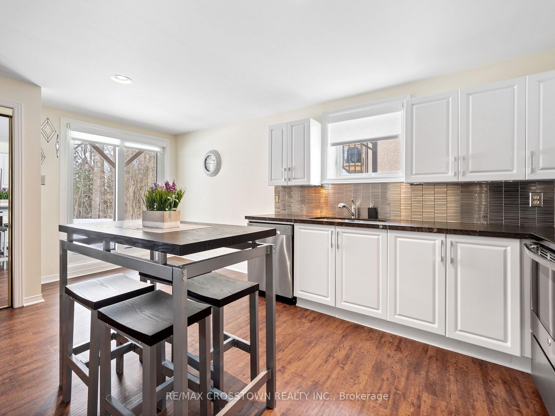 Photo 38 of 20 Valewood Drive, Caledon, Caledon East — HOMEH