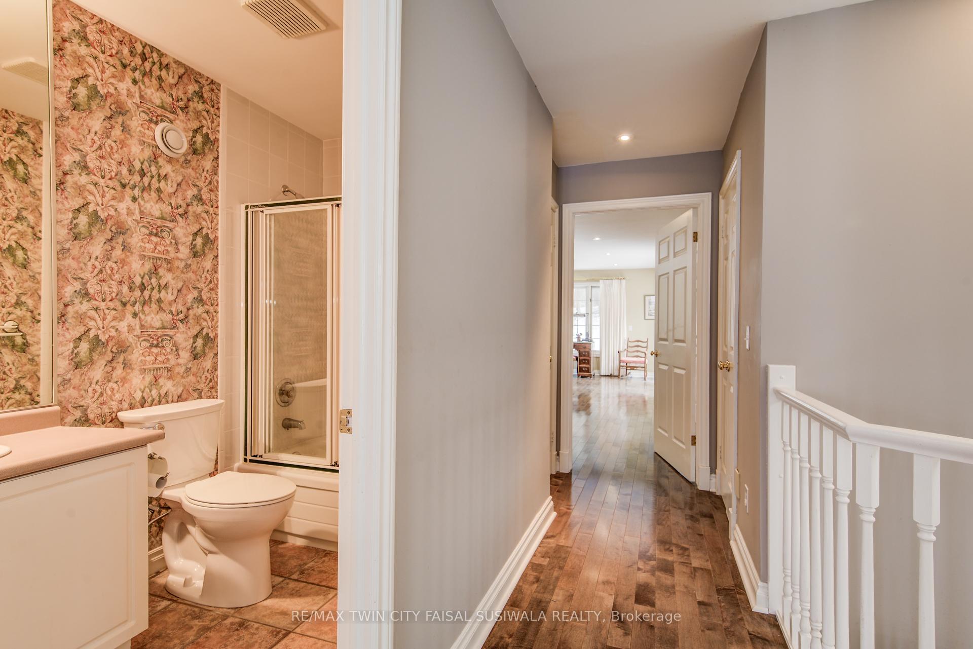 Photo 17 of 11 Tree Ridge Court, Cambridge — HOMEH