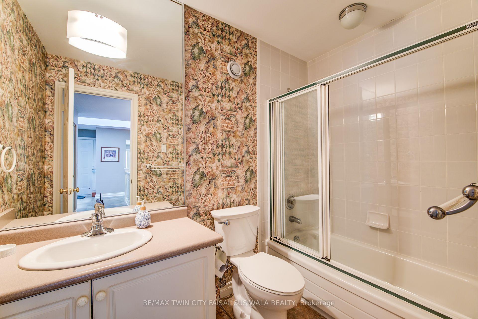 Photo 18 of 11 Tree Ridge Court, Cambridge — HOMEH