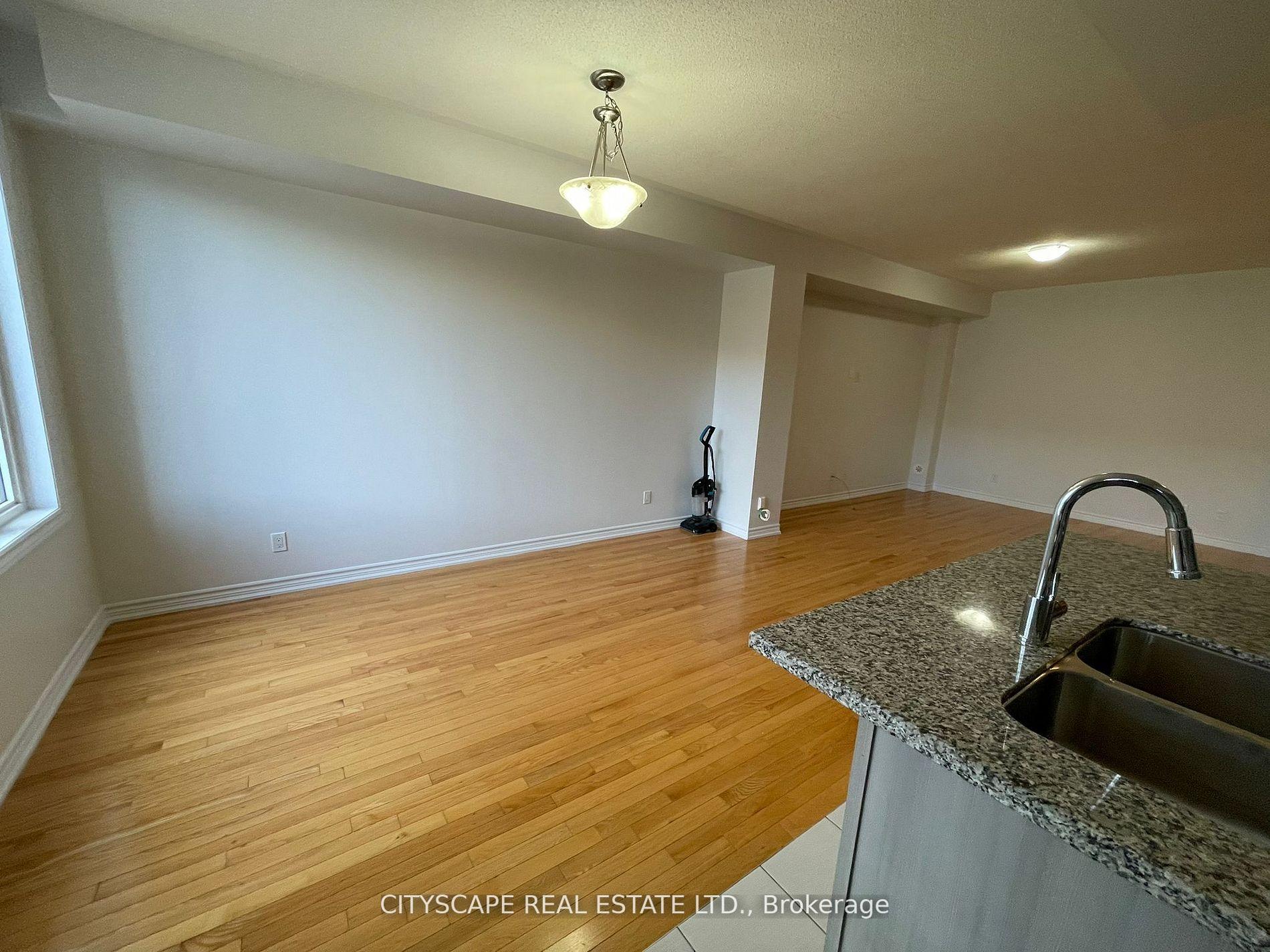 Photo 3 of 3034 Postridge Drive E, Oakville, Joshua Meadows — HOMEH