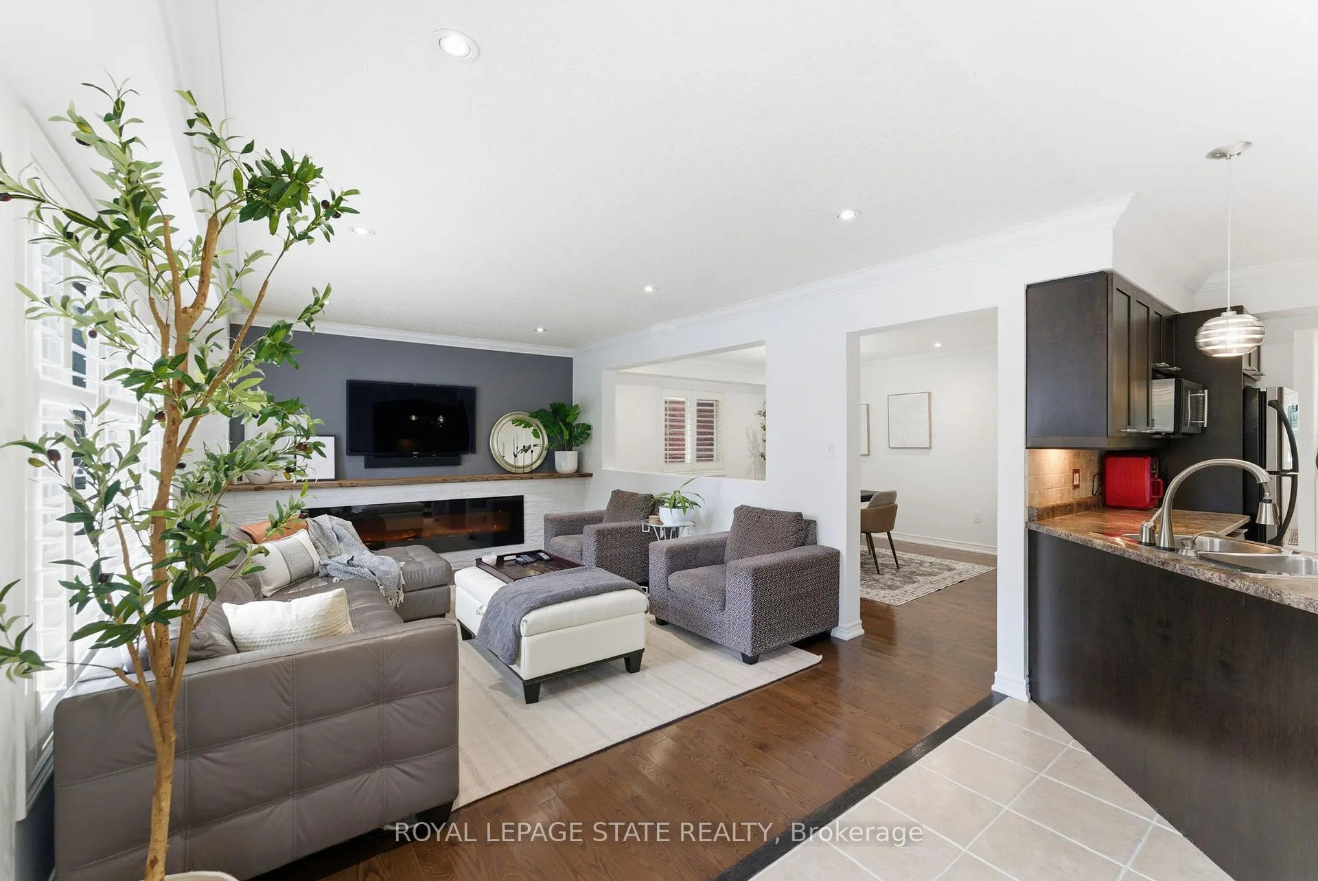 Photo 15 of 198 Springvalley Crescent, Hamilton, Gourley — HOMEH