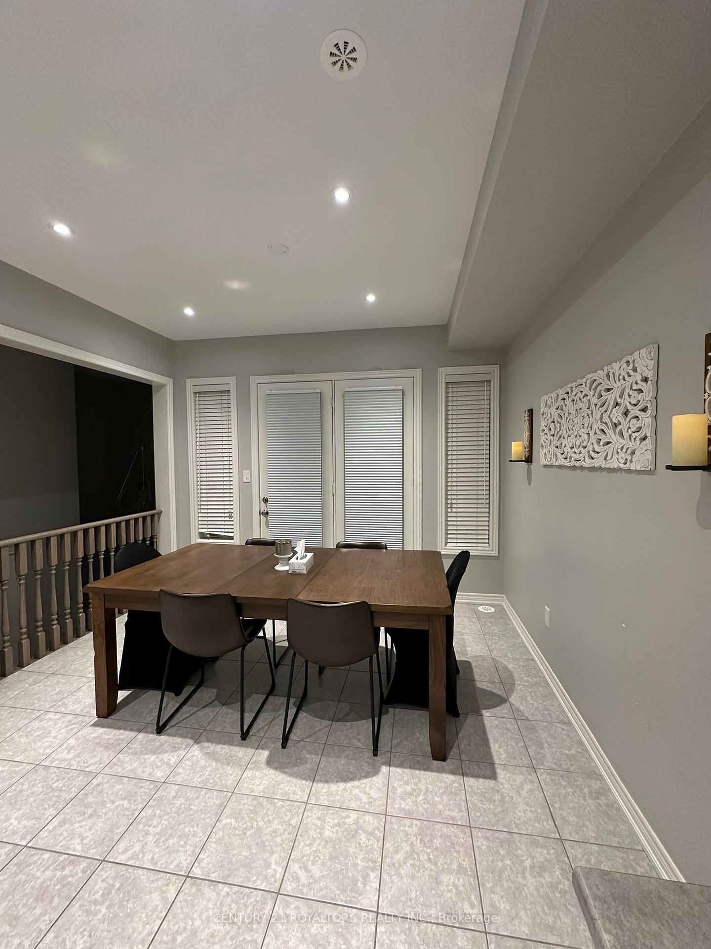 Photo 7 of 463 Terrace Way, Oakville, Sixteen Hollow — HOMEH