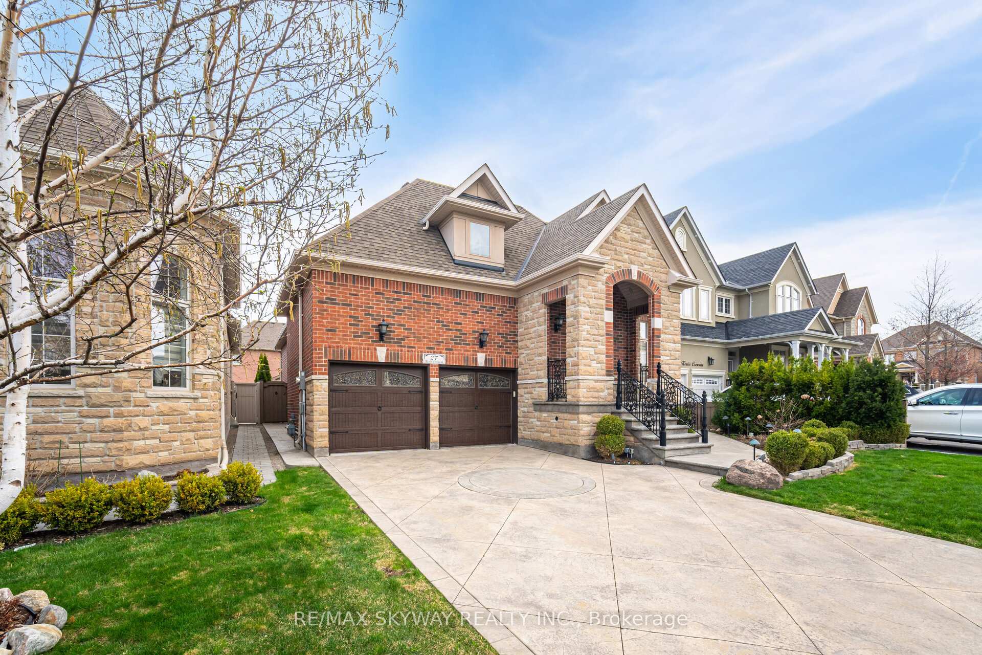 Photo 3 of 27 Kezia Crescent, Caledon, Rural Caledon — HOMEH