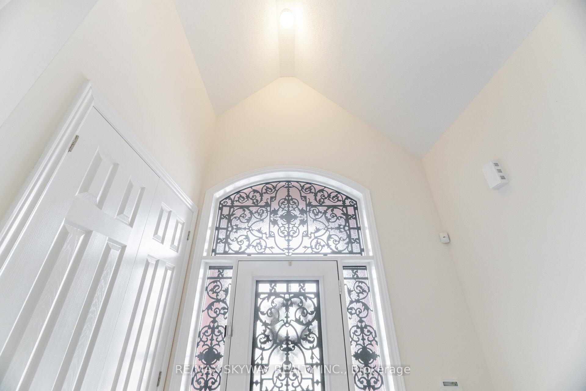 Photo 7 of 27 Kezia Crescent, Caledon, Rural Caledon — HOMEH