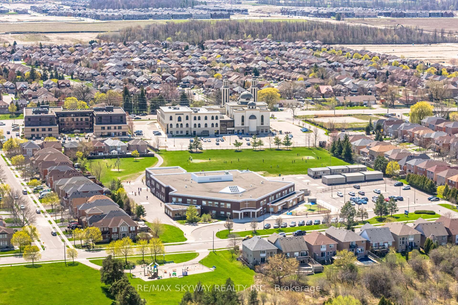 Photo 48 of 27 Kezia Crescent, Caledon, Rural Caledon — HOMEH