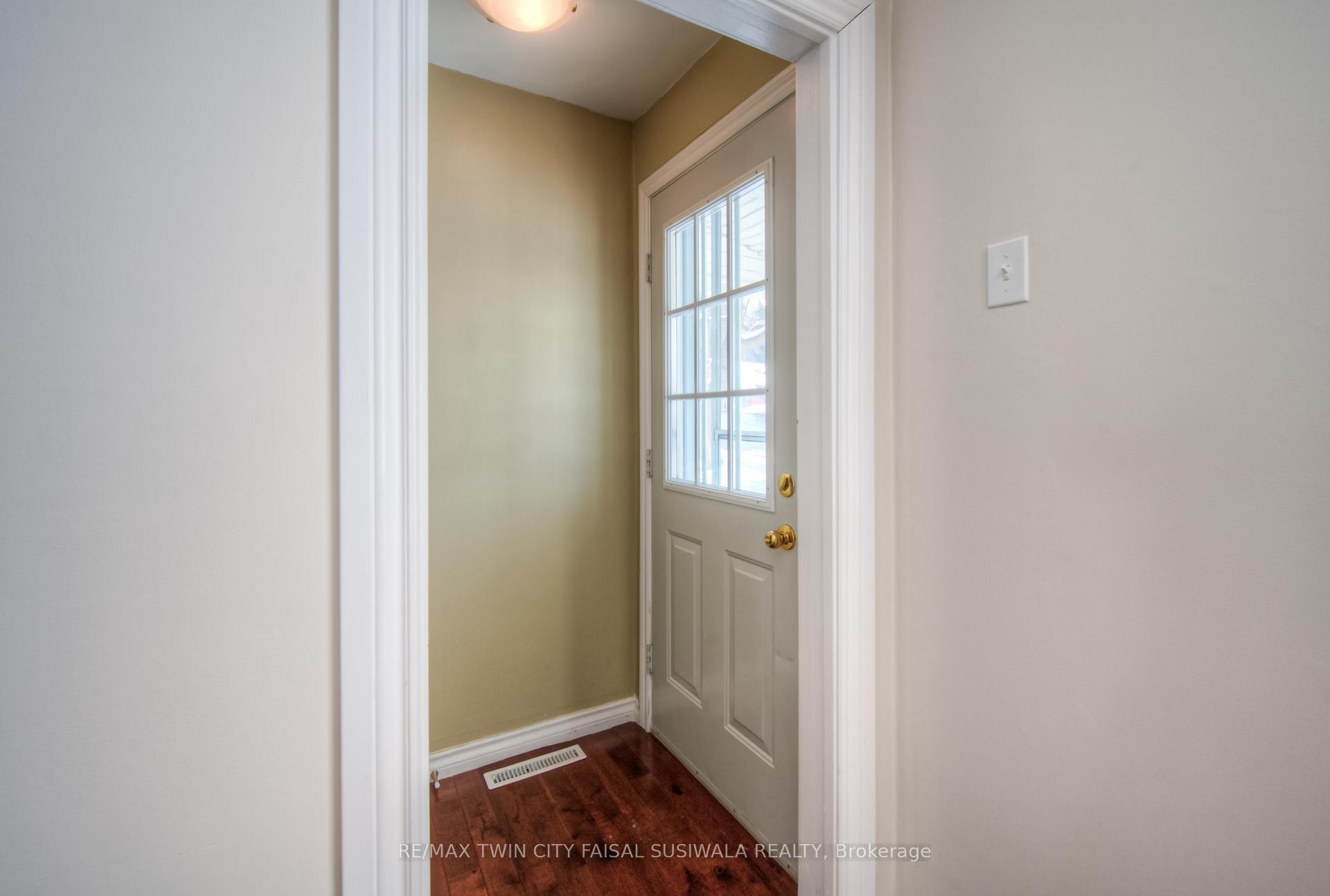 Photo 11 of 89 Valley Drive, Cambridge — HOMEH