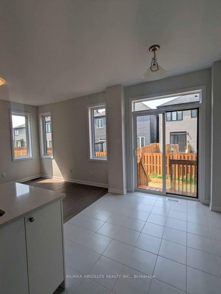 Photo 4 of 530 Bundoran Place, Ottawa, Barrhaven - Half Moon Bay — HOMEH