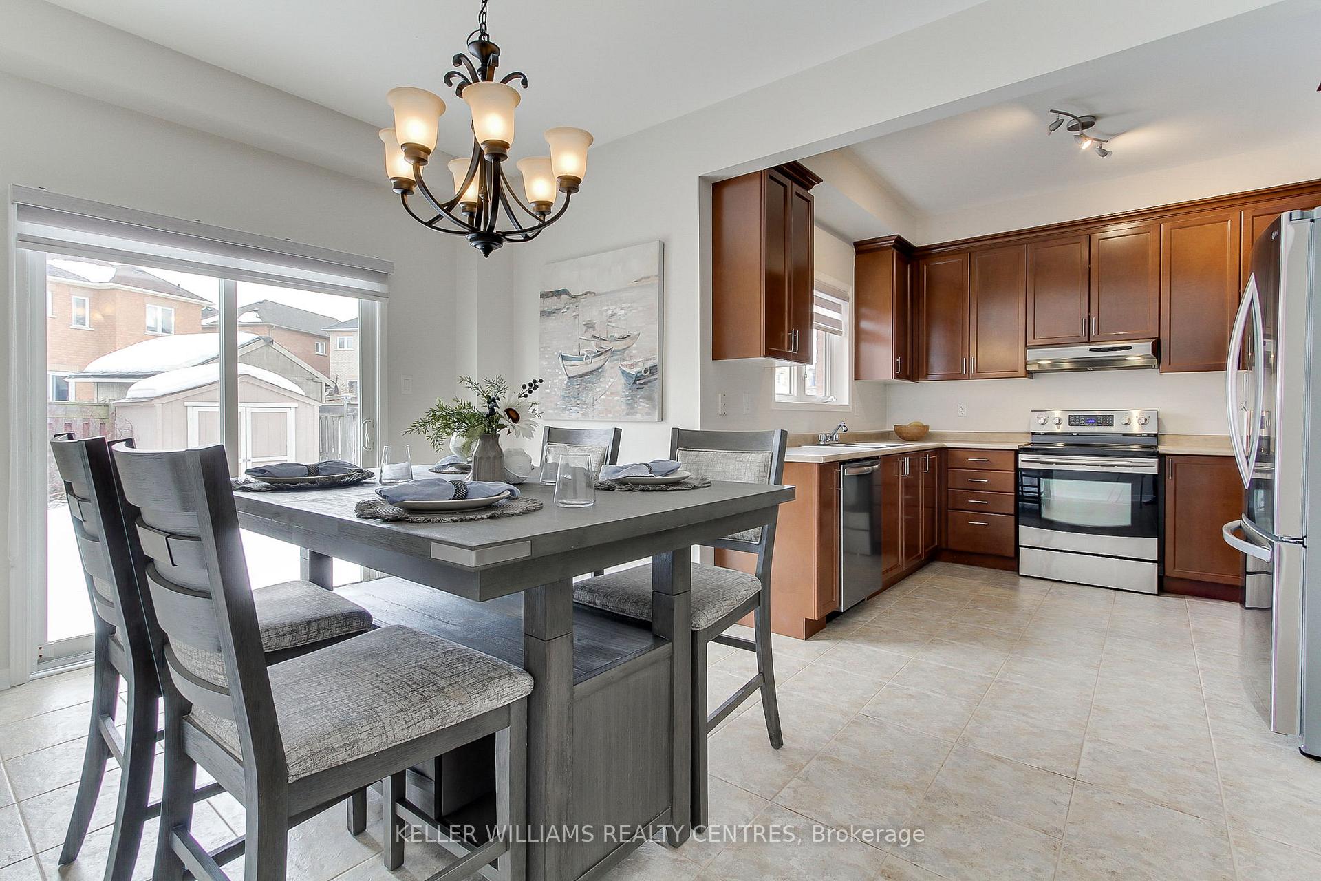 Photo 16 of 75 Meadowlark Drive, Halton Hills, Georgetown — HOMEH