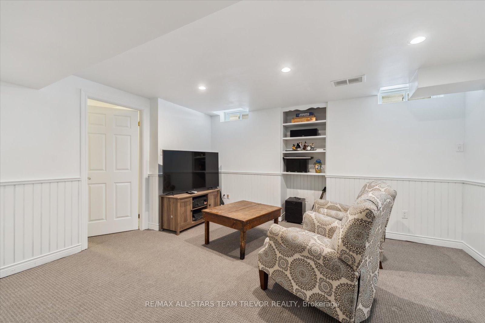 Photo 32 of 27 Burnaby Drive, Georgina, Keswick North — HOMEH