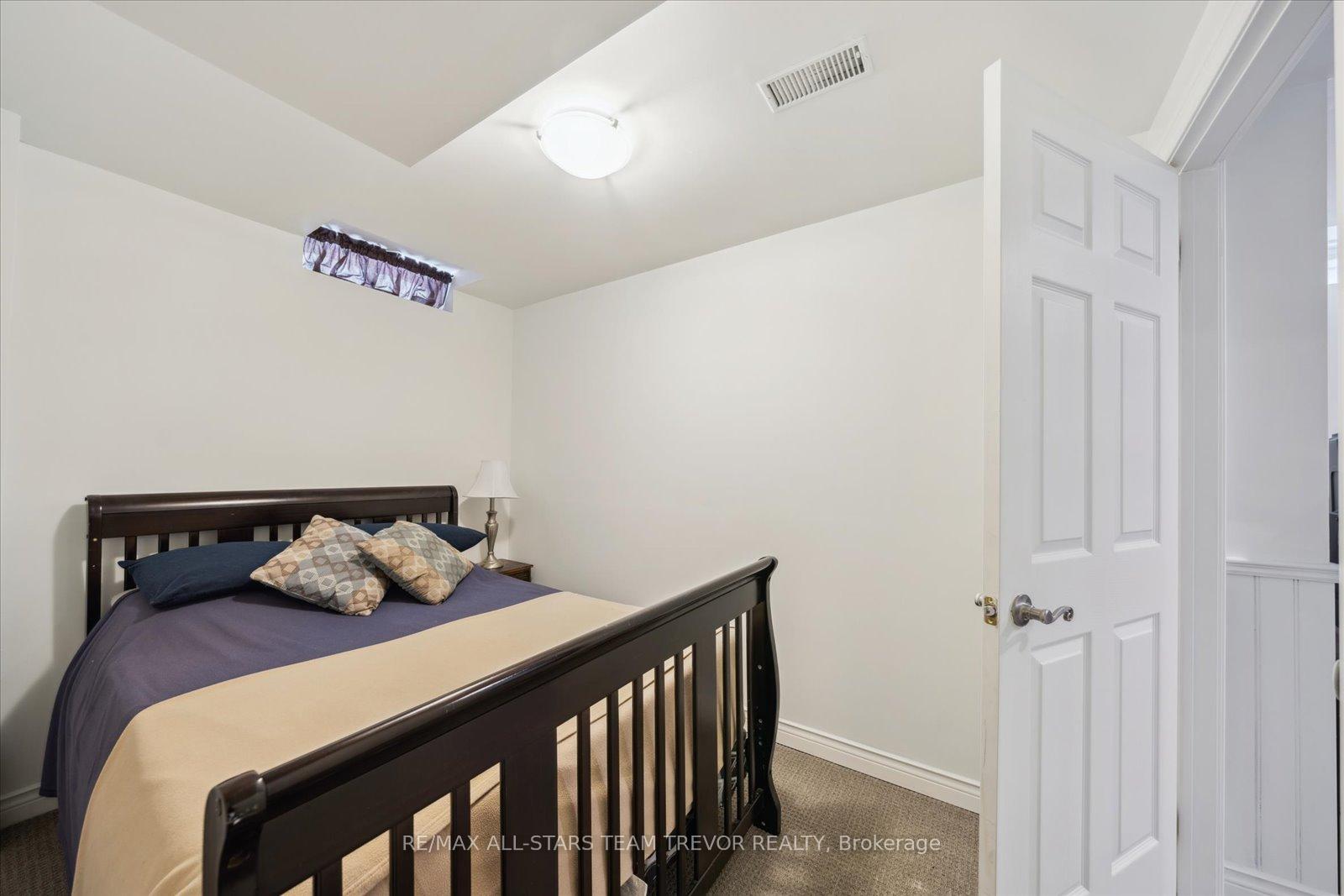 Photo 35 of 27 Burnaby Drive, Georgina, Keswick North — HOMEH