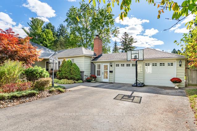 Photo 5 of 32 Parker Avenue, Hamilton, Ancaster — HOMEH