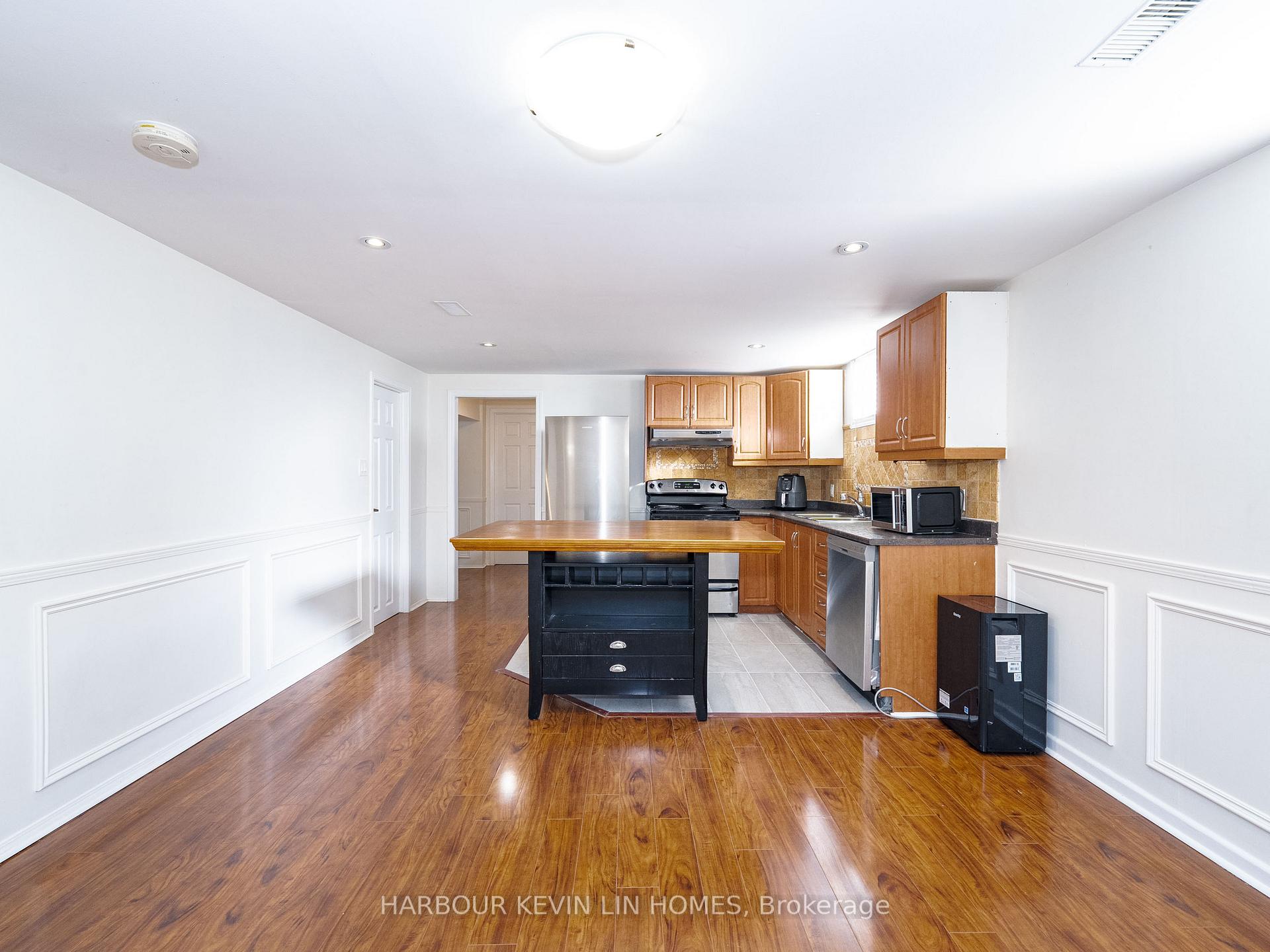 Photo 31 of 30 Foreht Crescent, Aurora, Aurora Heights — HOMEH