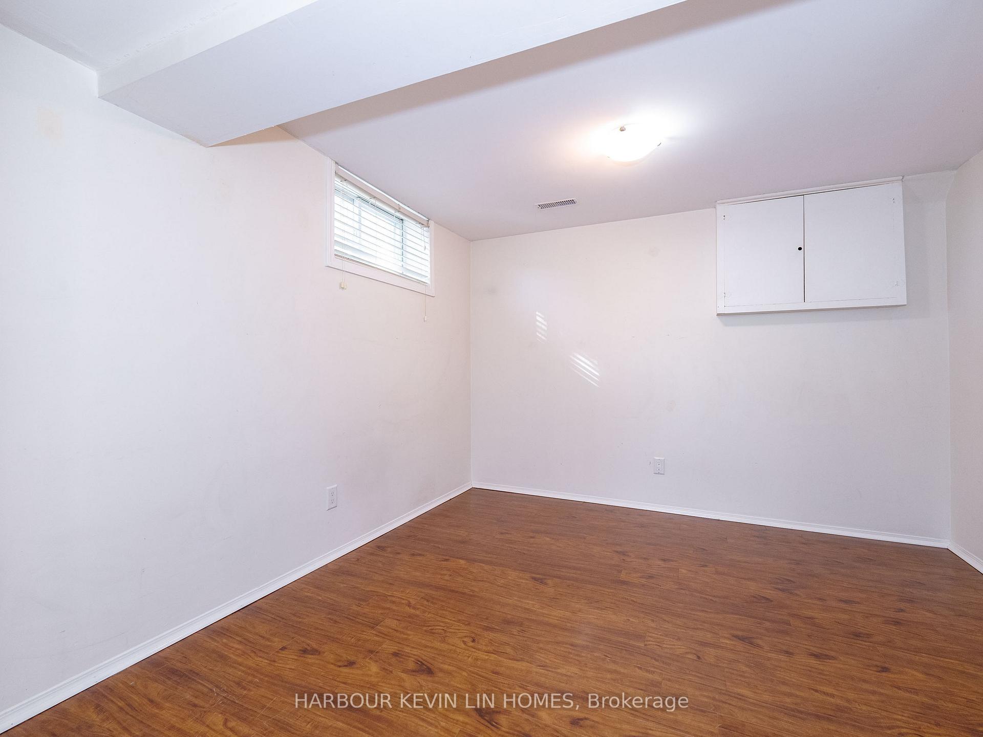 Photo 50 of 30 Foreht Crescent, Aurora, Aurora Heights — HOMEH