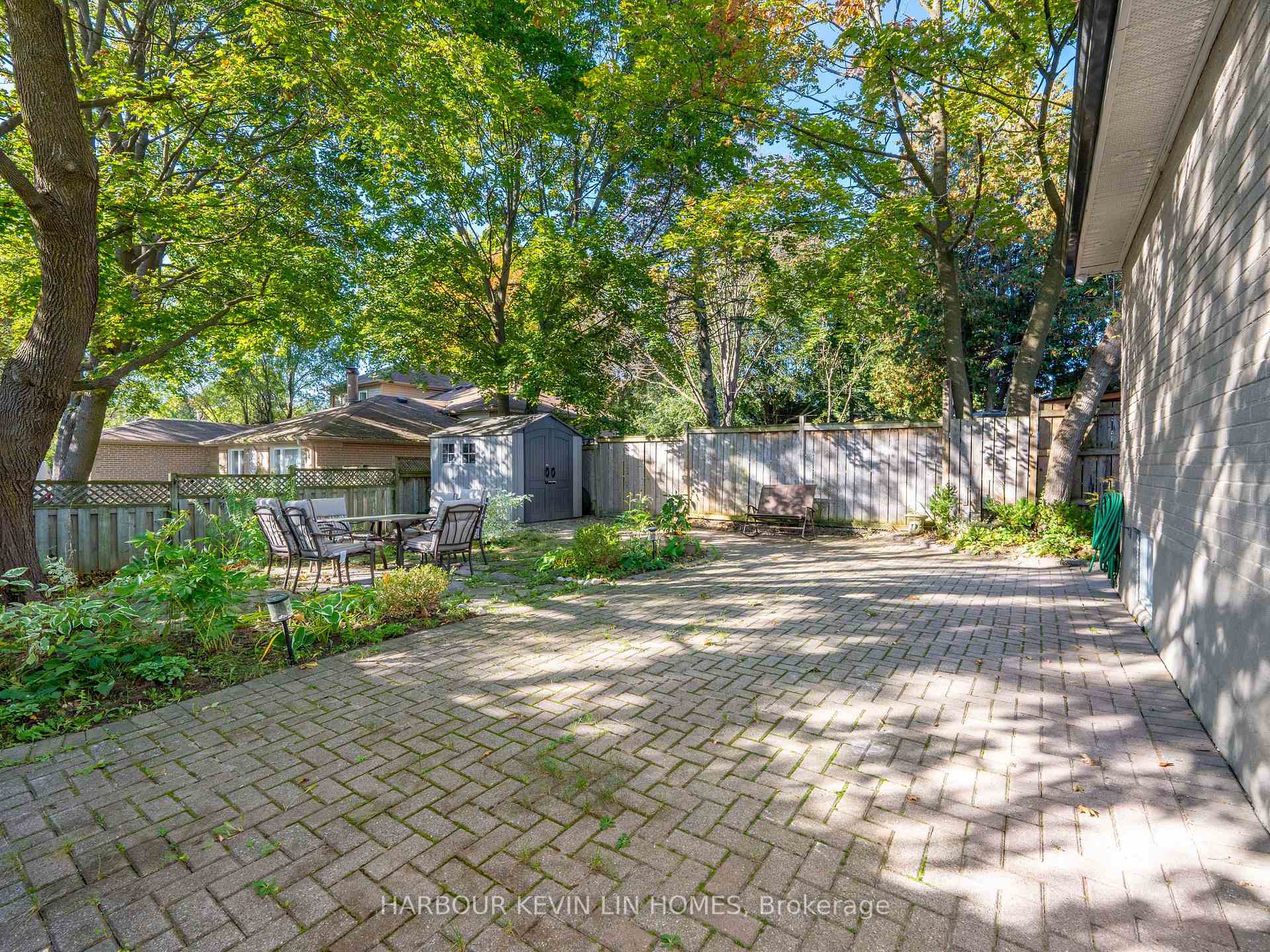 Photo 41 of 30 Foreht Crescent, Aurora, Aurora Heights — HOMEH