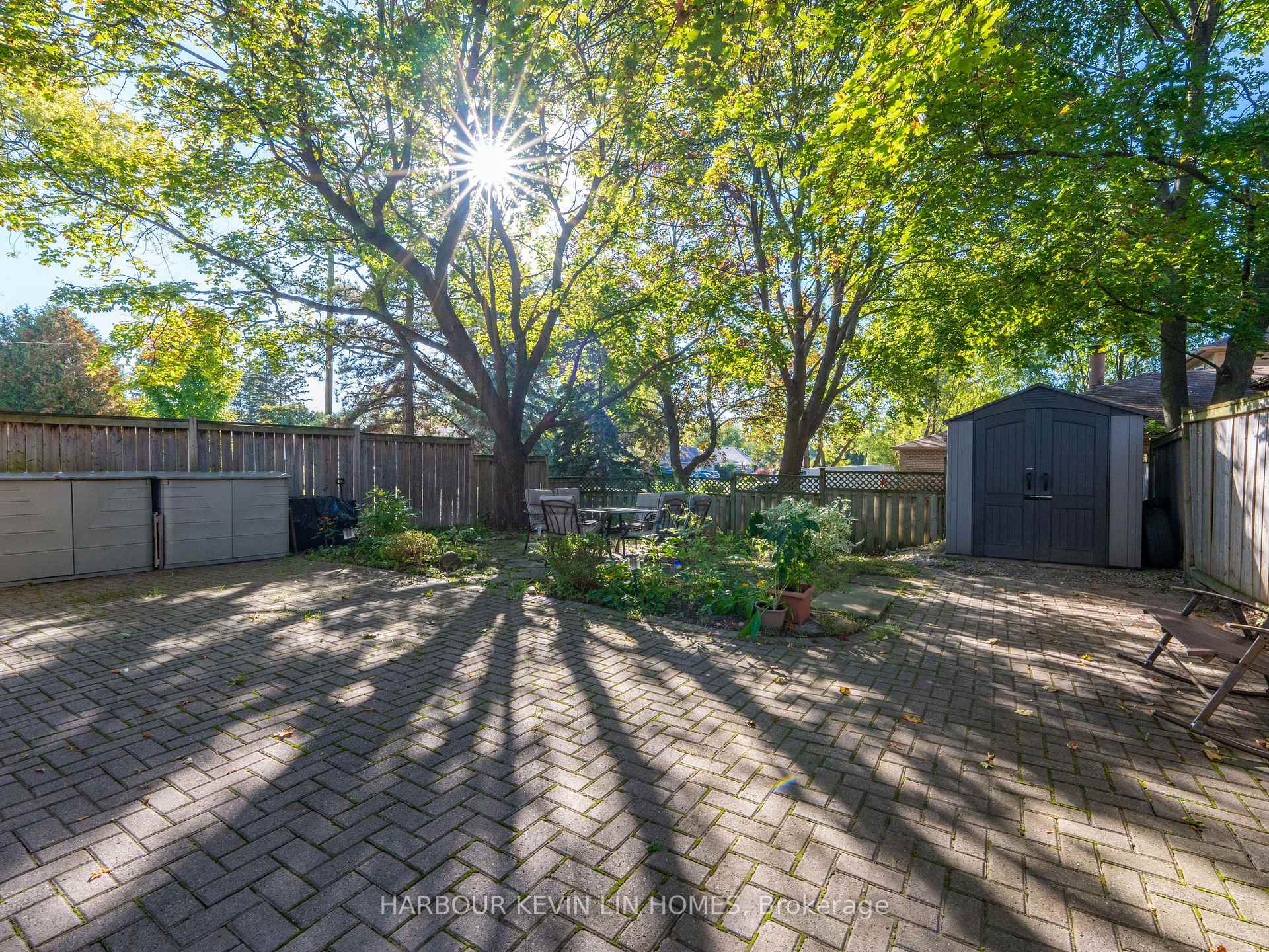 Photo 43 of 30 Foreht Crescent, Aurora, Aurora Heights — HOMEH