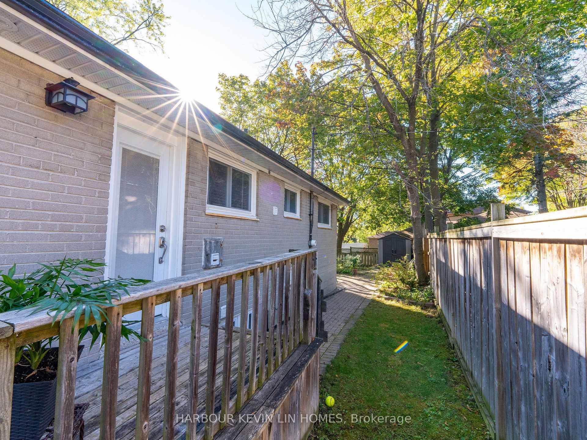 Photo 49 of 30 Foreht Crescent, Aurora, Aurora Heights — HOMEH