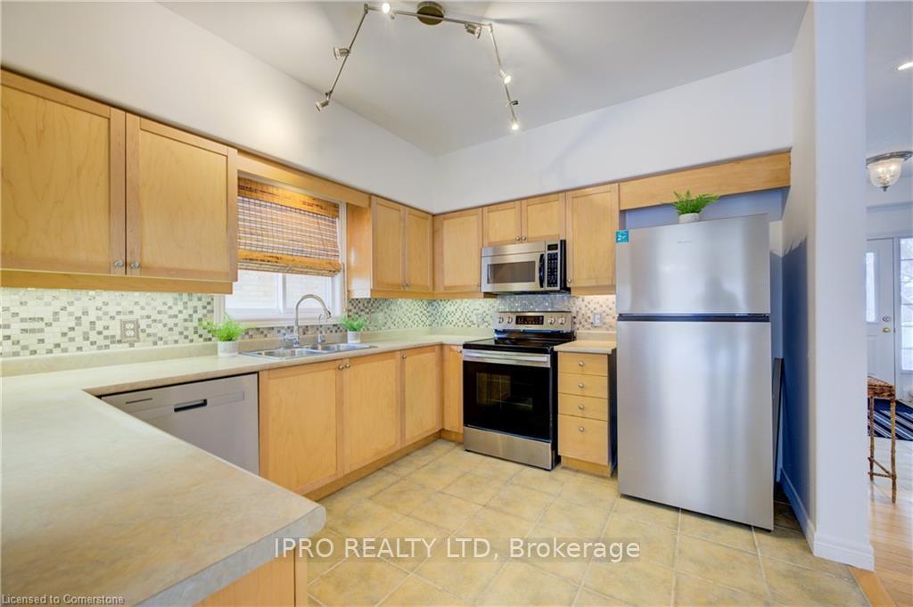 Photo 13 of 165 Patton Drive, Cambridge — HOMEH