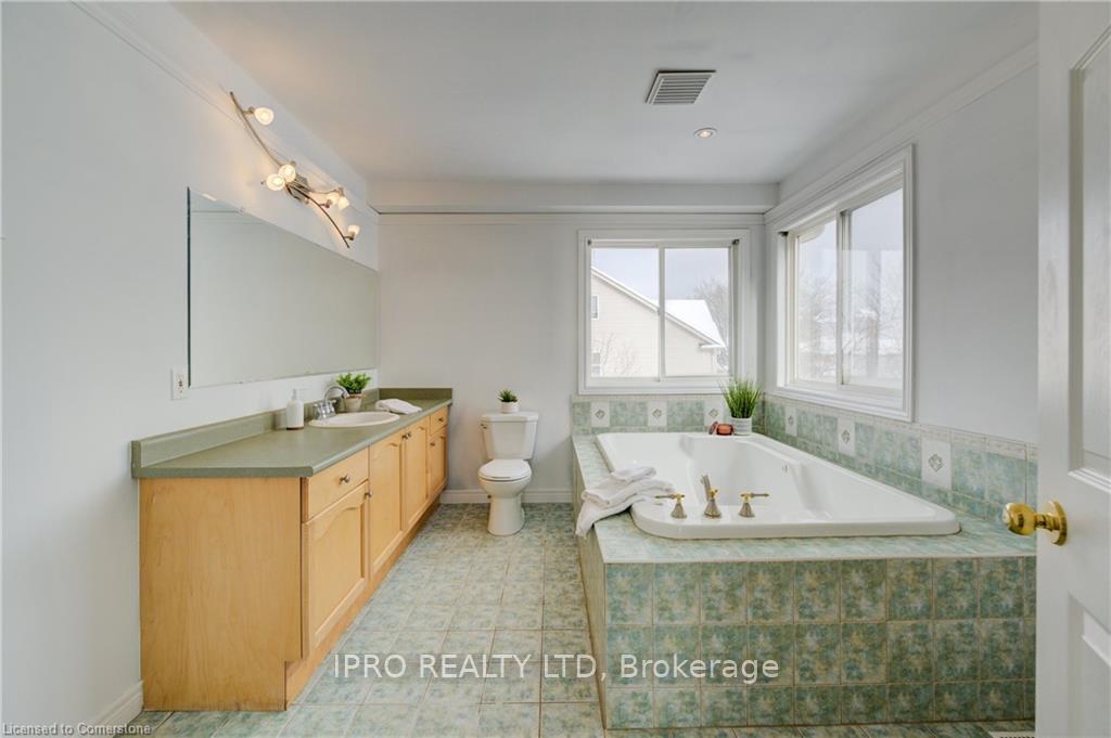 Photo 29 of 165 Patton Drive, Cambridge — HOMEH