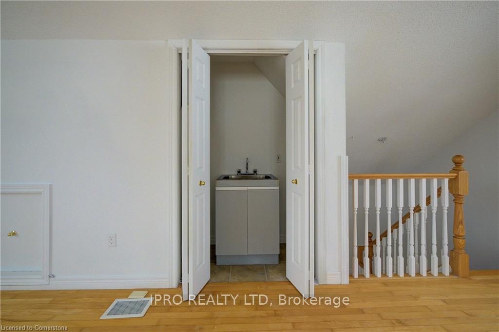 Photo 39 of 165 Patton Drive, Cambridge — HOMEH