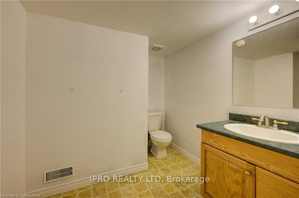 Photo 44 of 165 Patton Drive, Cambridge — HOMEH