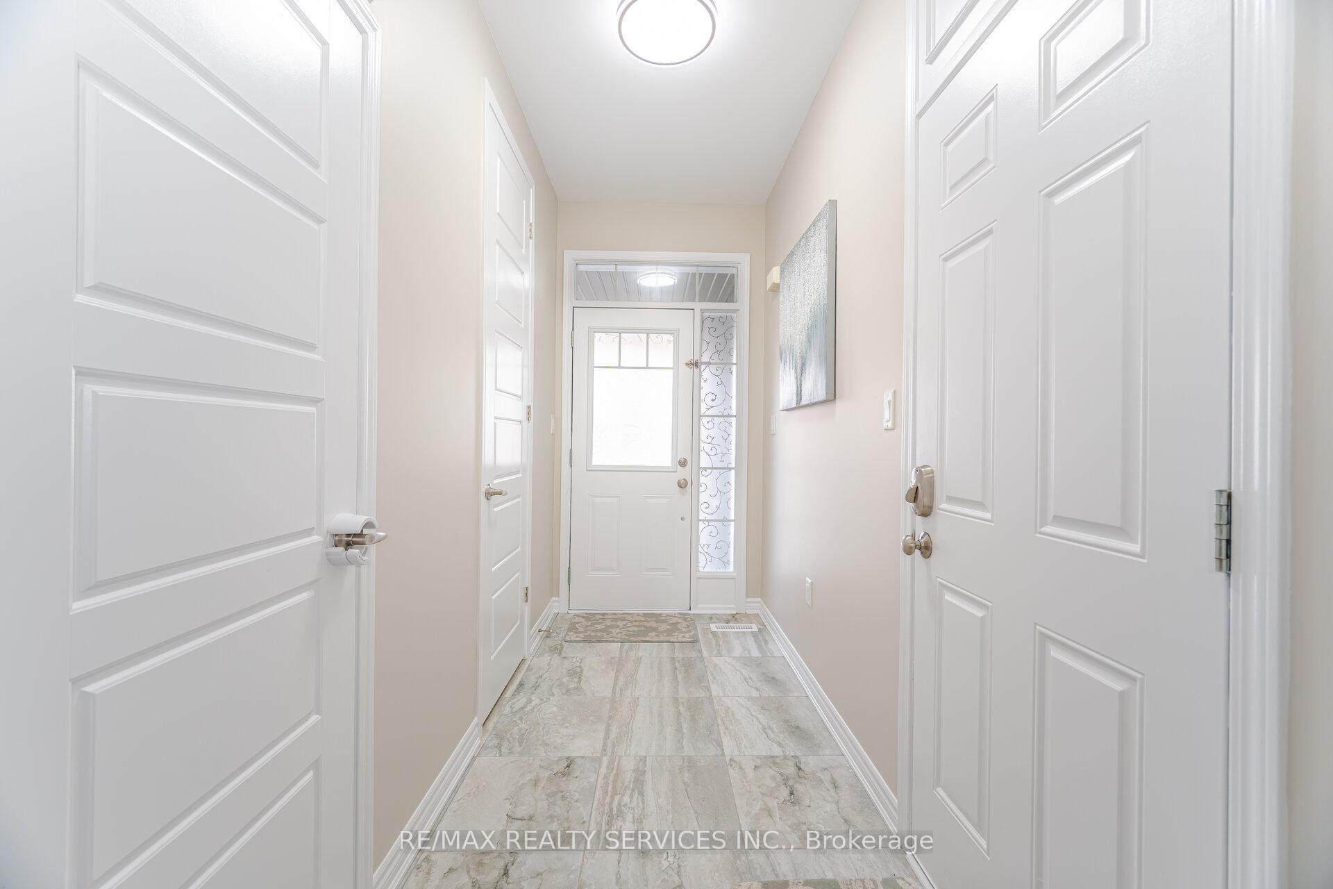 Photo 4 of 74 Phyllis Drive, Caledon, Rural Caledon — HOMEH