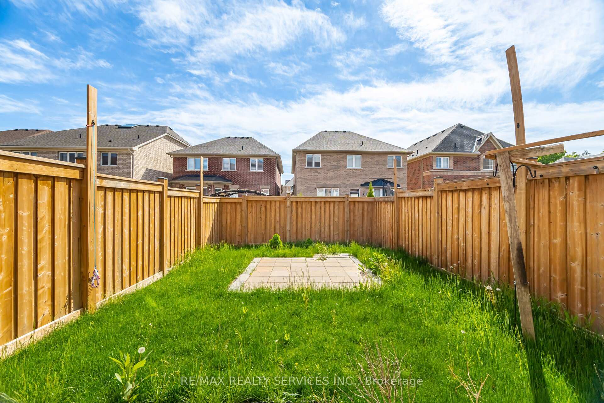 Photo 18 of 74 Phyllis Drive, Caledon, Rural Caledon — HOMEH