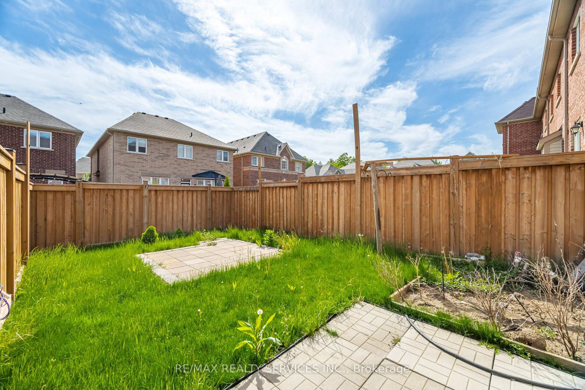 Photo 32 of 74 Phyllis Drive, Caledon, Rural Caledon — HOMEH