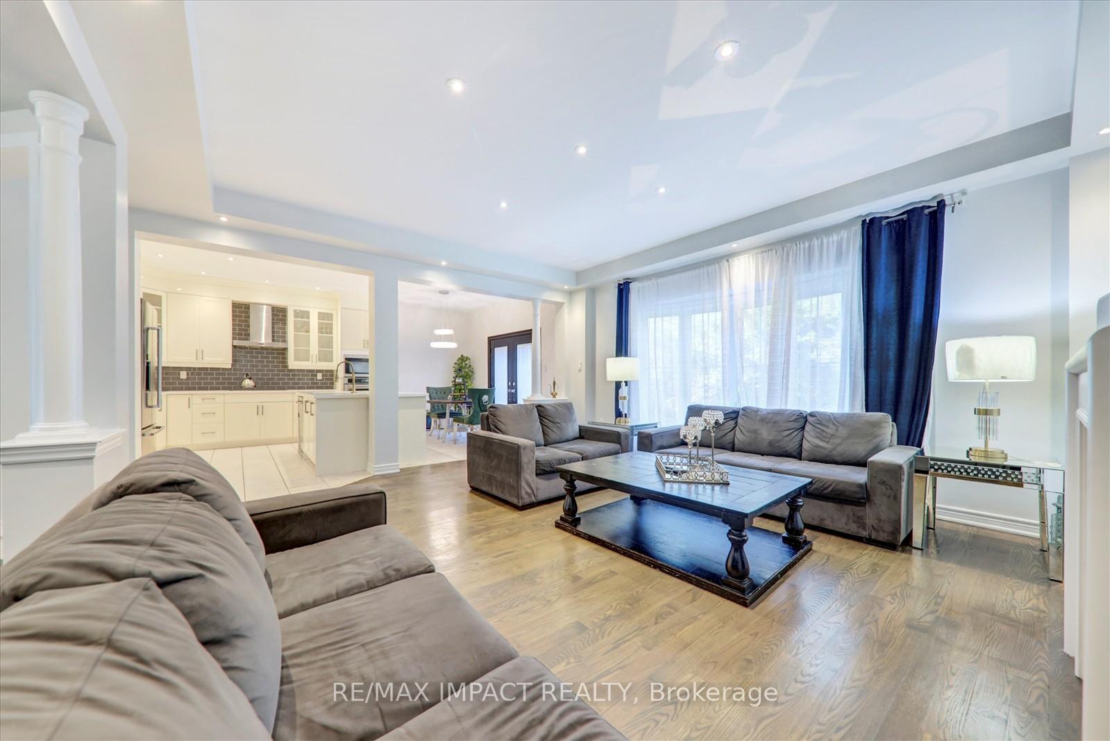 Photo 13 of 2 Whitbread Crescent, Ajax, Northeast Ajax — HOMEH