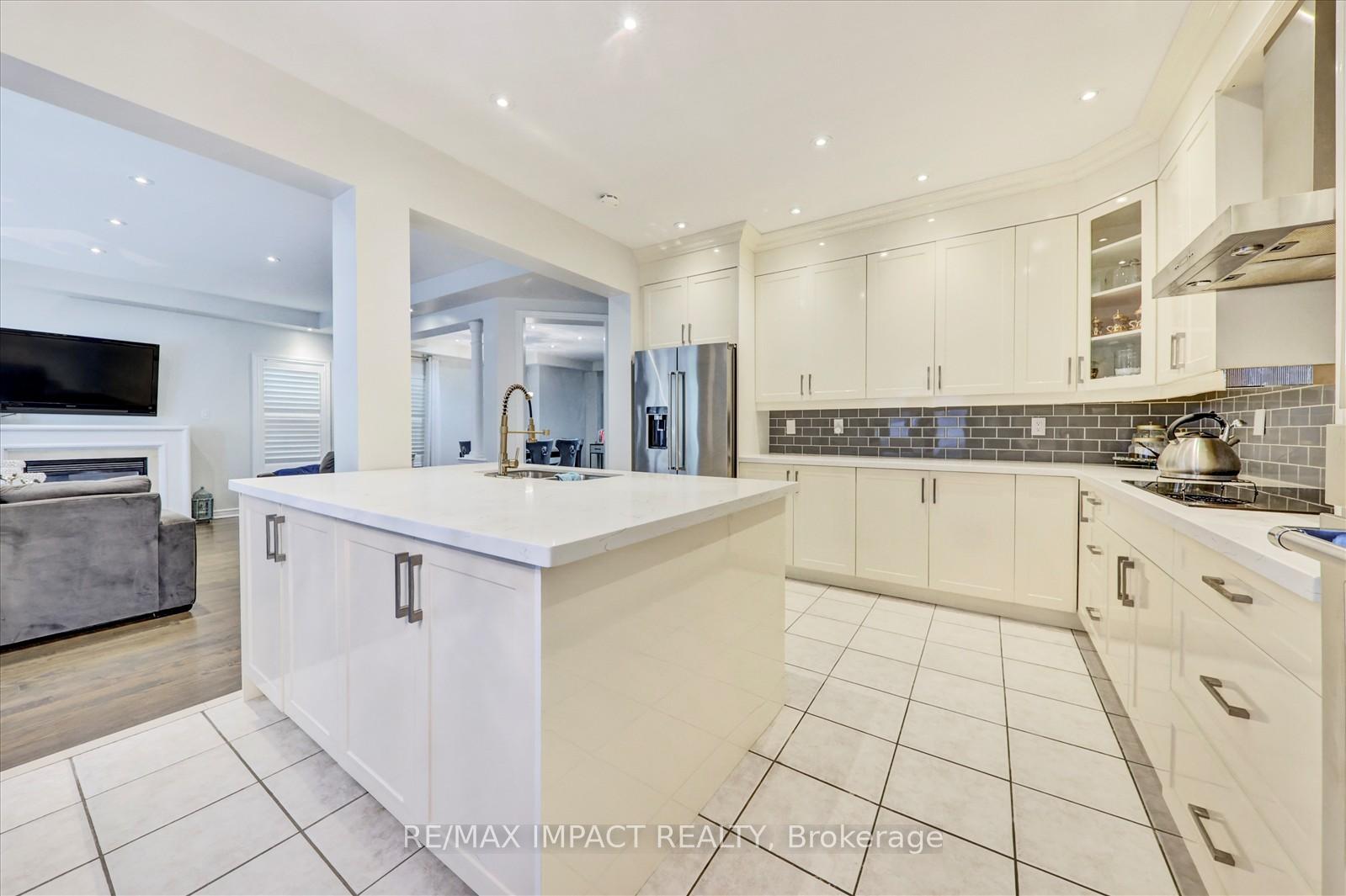 Photo 18 of 2 Whitbread Crescent, Ajax, Northeast Ajax — HOMEH