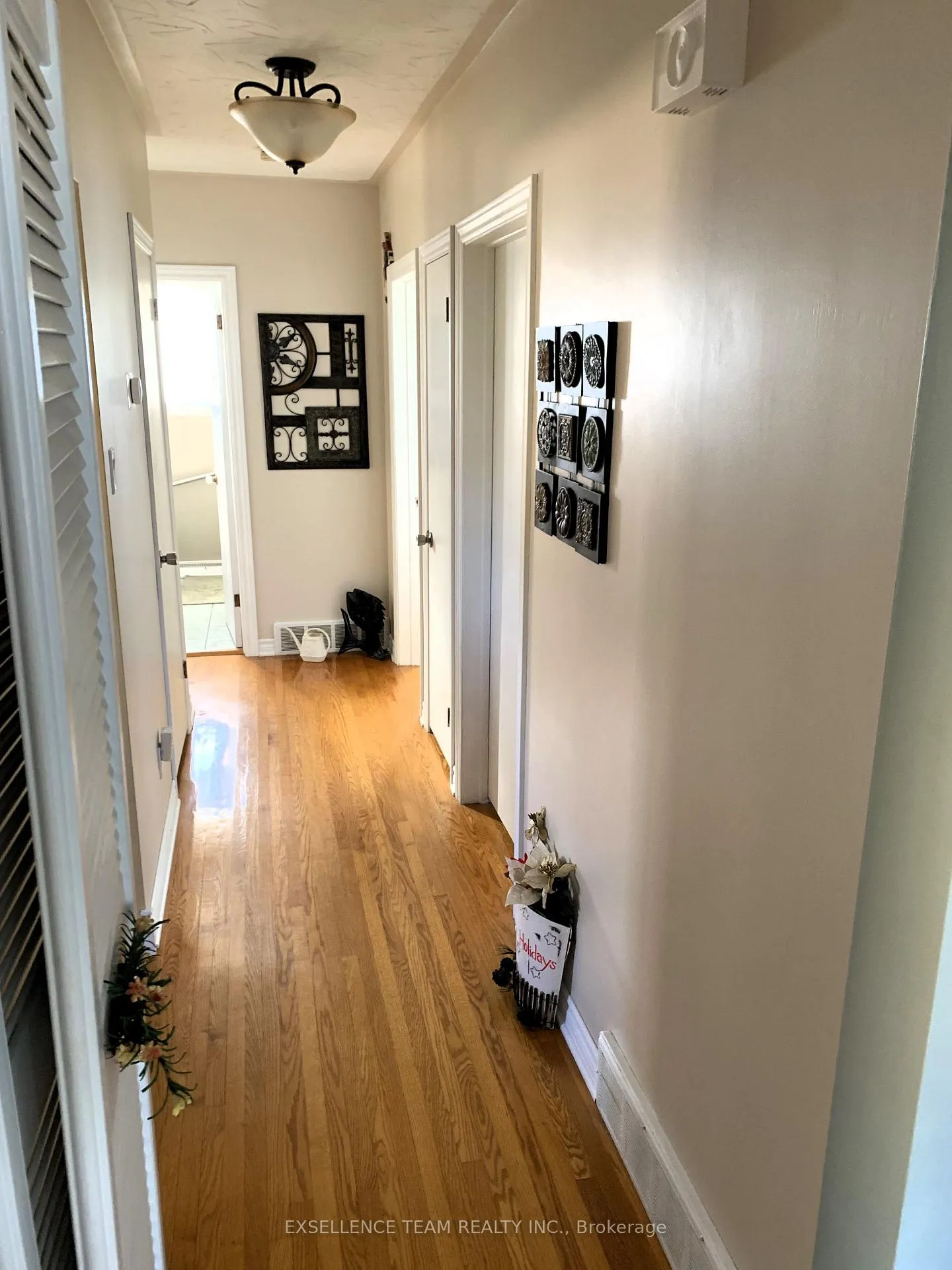 Photo 9 of 717 Sandfield Crescent, Cornwall — HOMEH