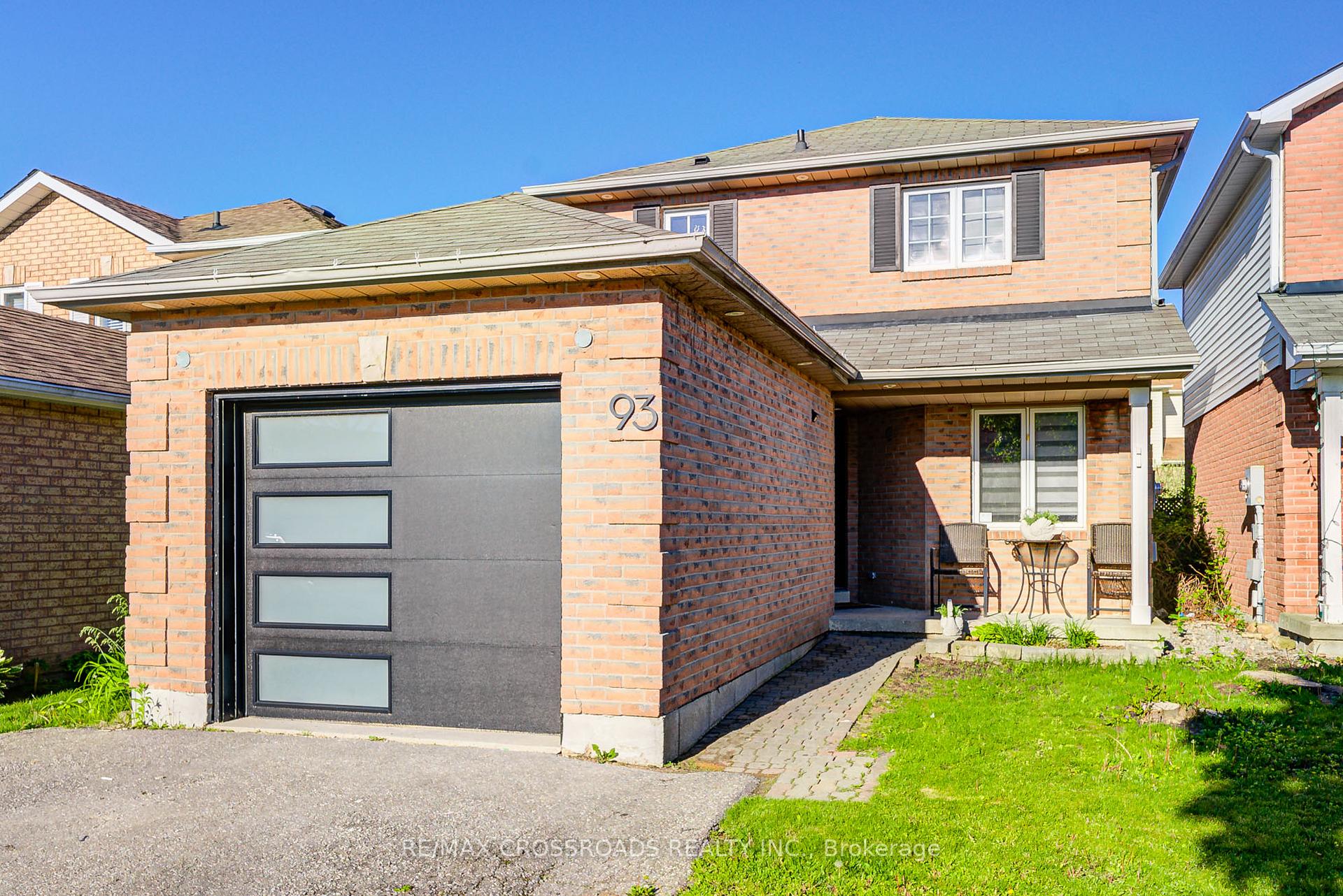 Photo 2 of 93 McMann Crescent, Clarington, Courtice — HOMEH