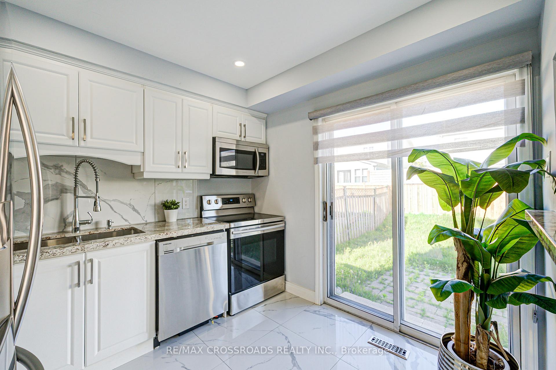 Photo 18 of 93 McMann Crescent, Clarington, Courtice — HOMEH